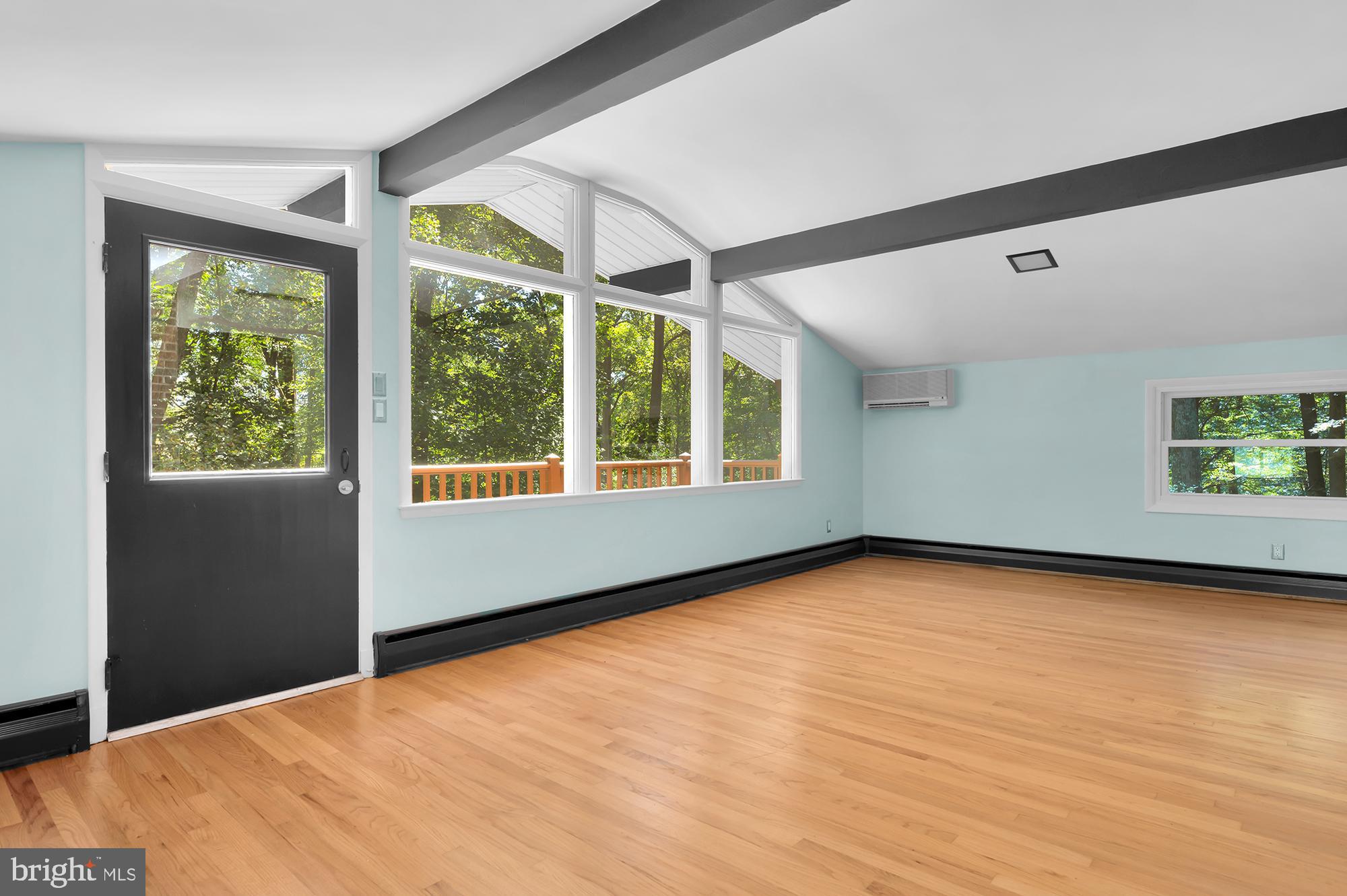 MANOR VIEW - Residential