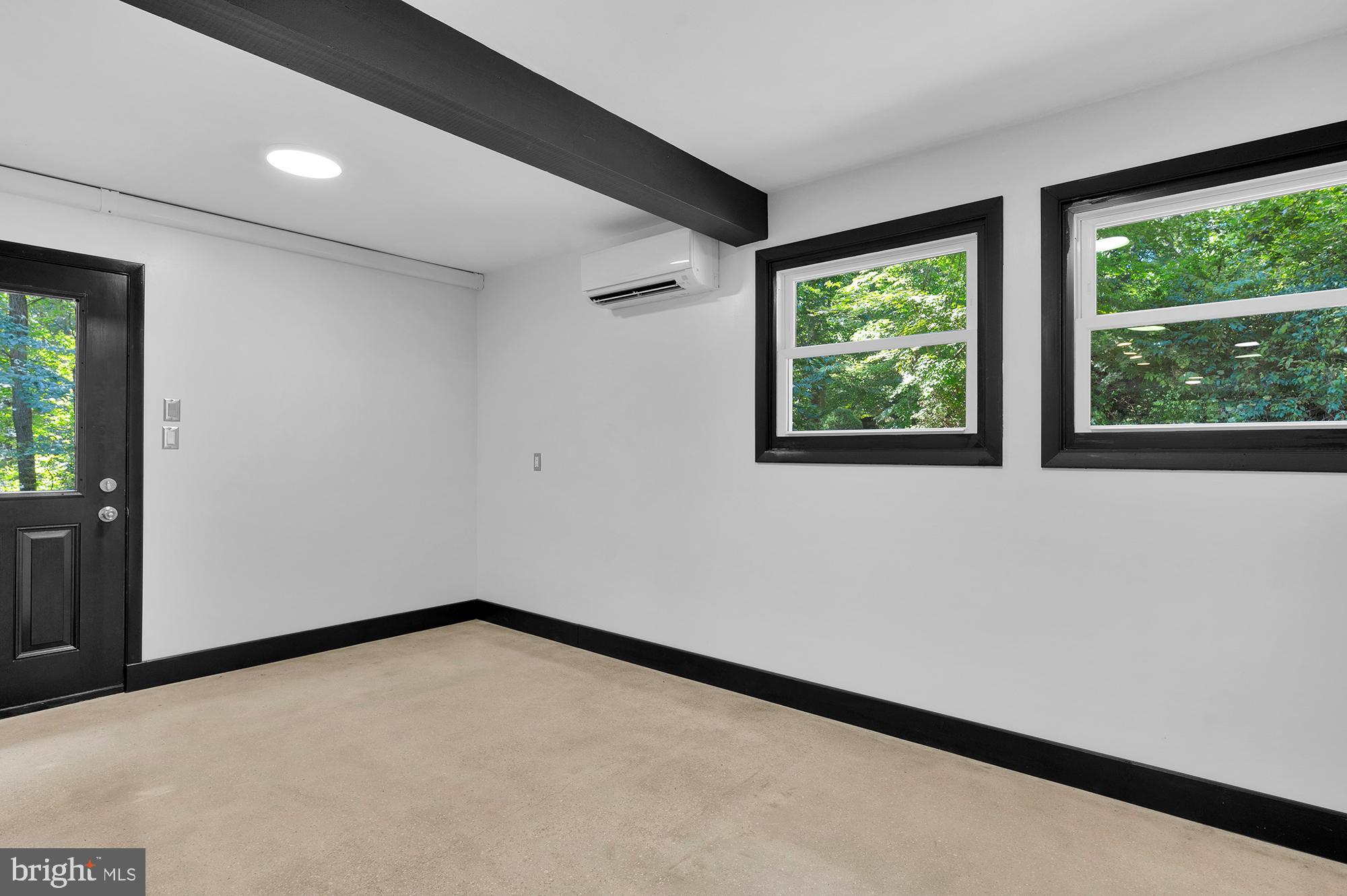 MANOR VIEW - Residential