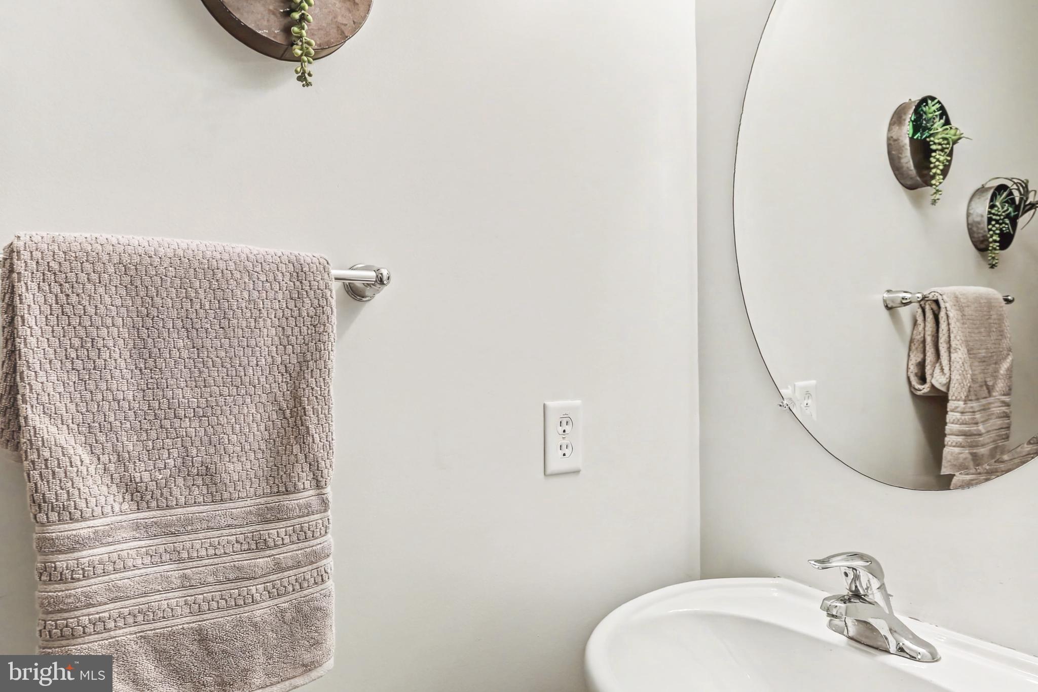 FLORIN HILL - Residential