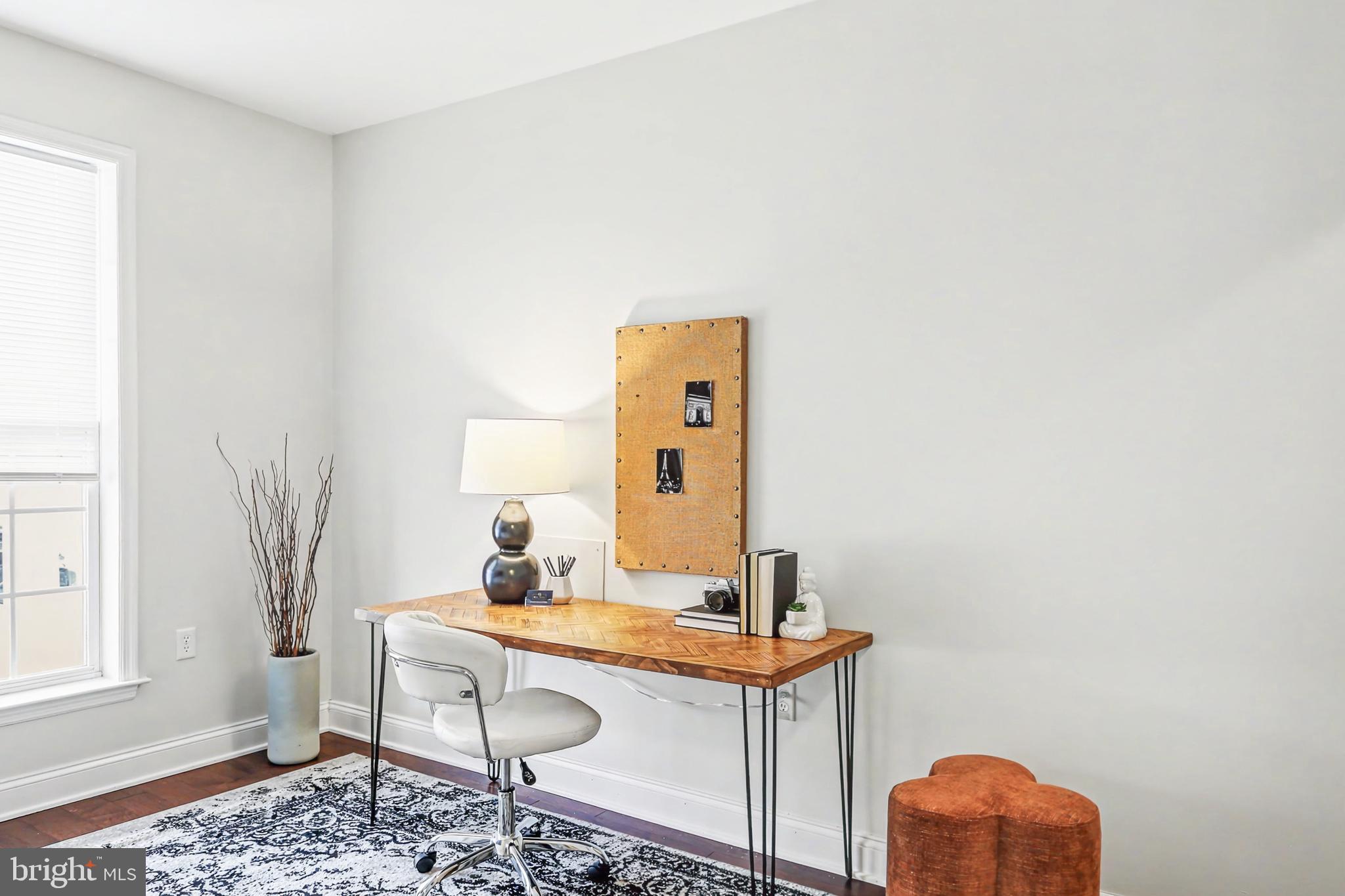 FLORIN HILL - Residential