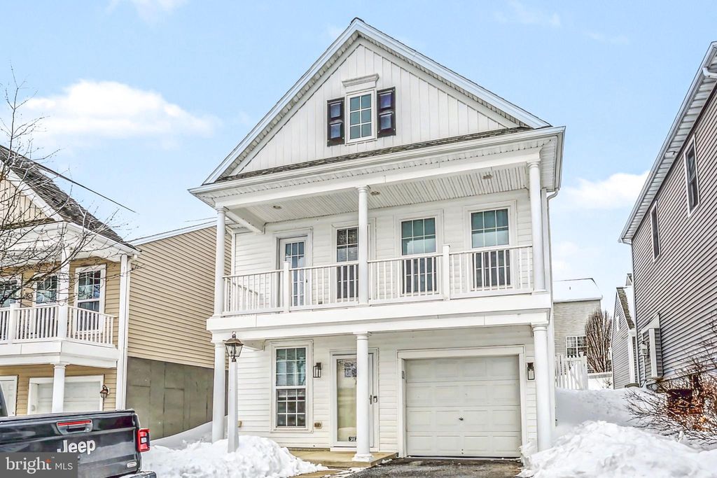 Photo of 312 Witwer Way, MOUNT JOY, PA 17552 (MLS # PALA2082616)