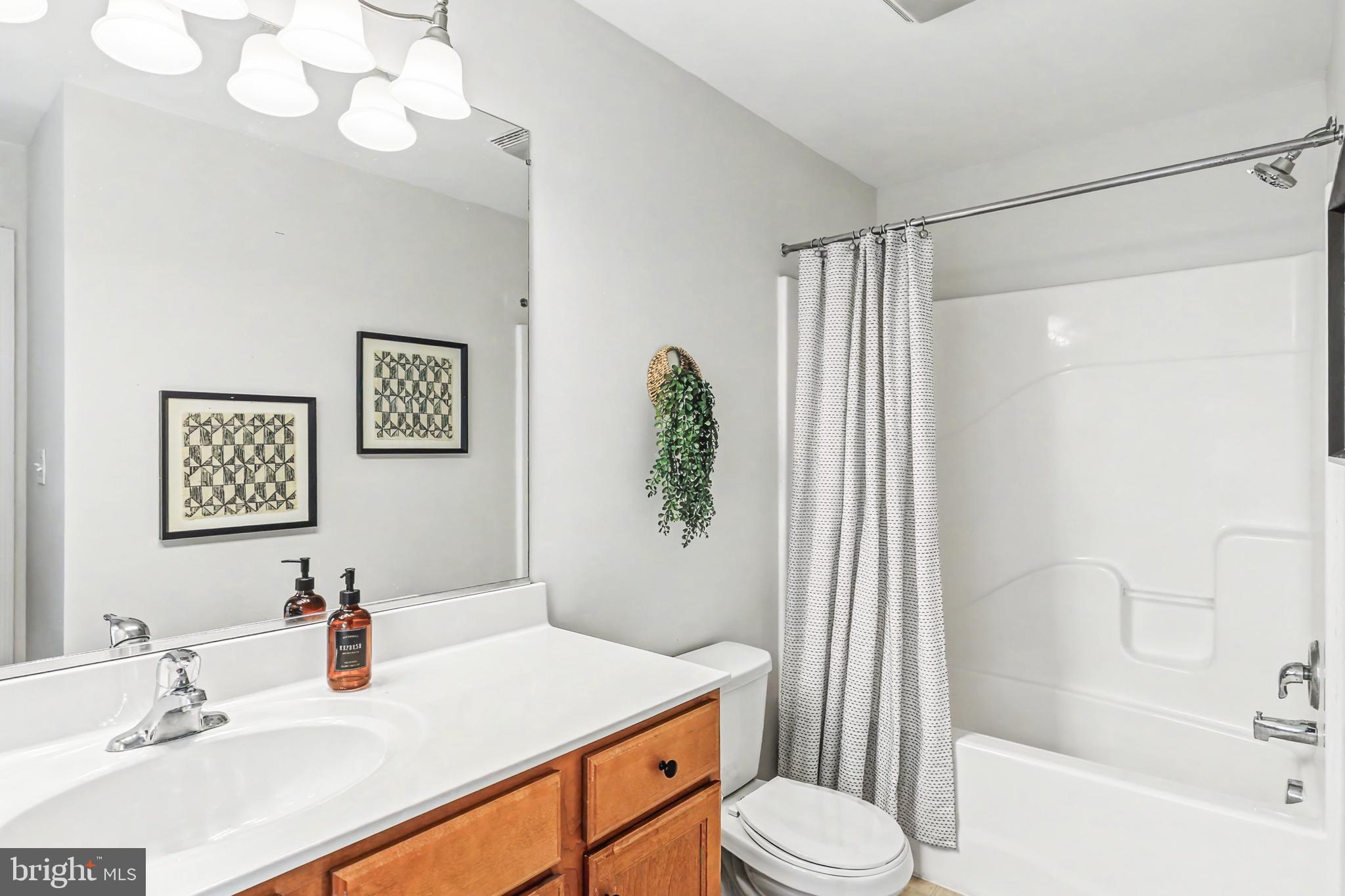 FLORIN HILL - Residential