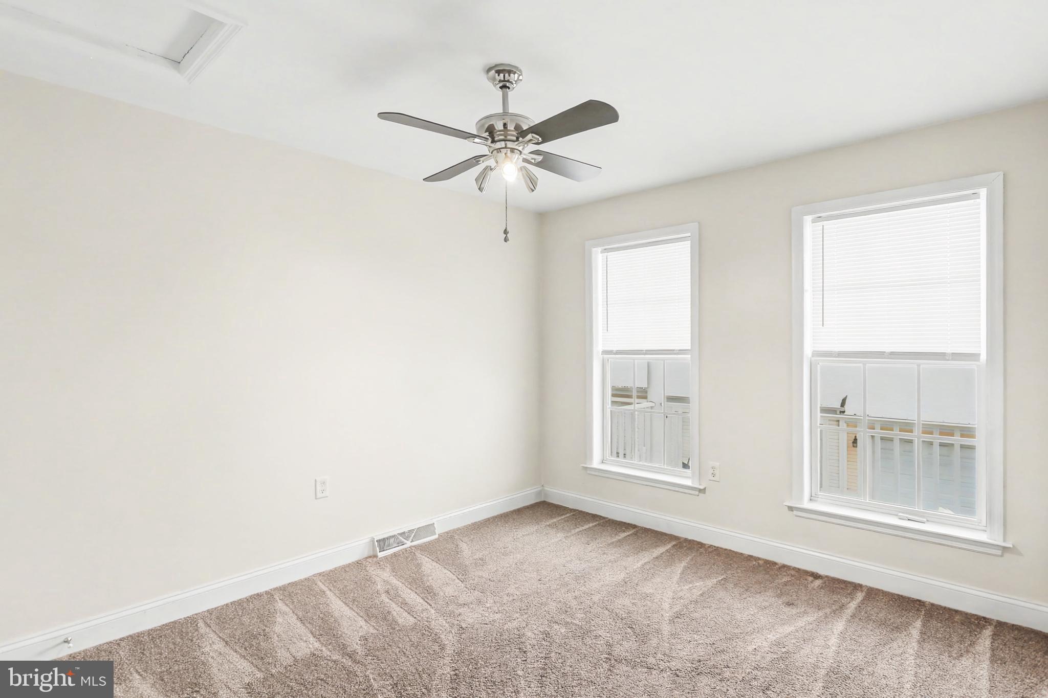 FLORIN HILL - Residential