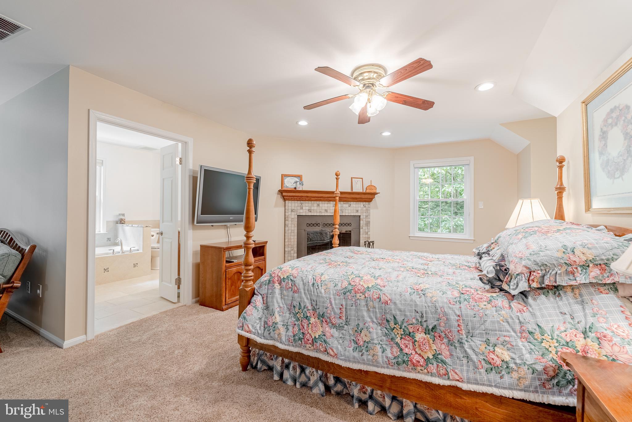 HICKORY RIDGE - Residential