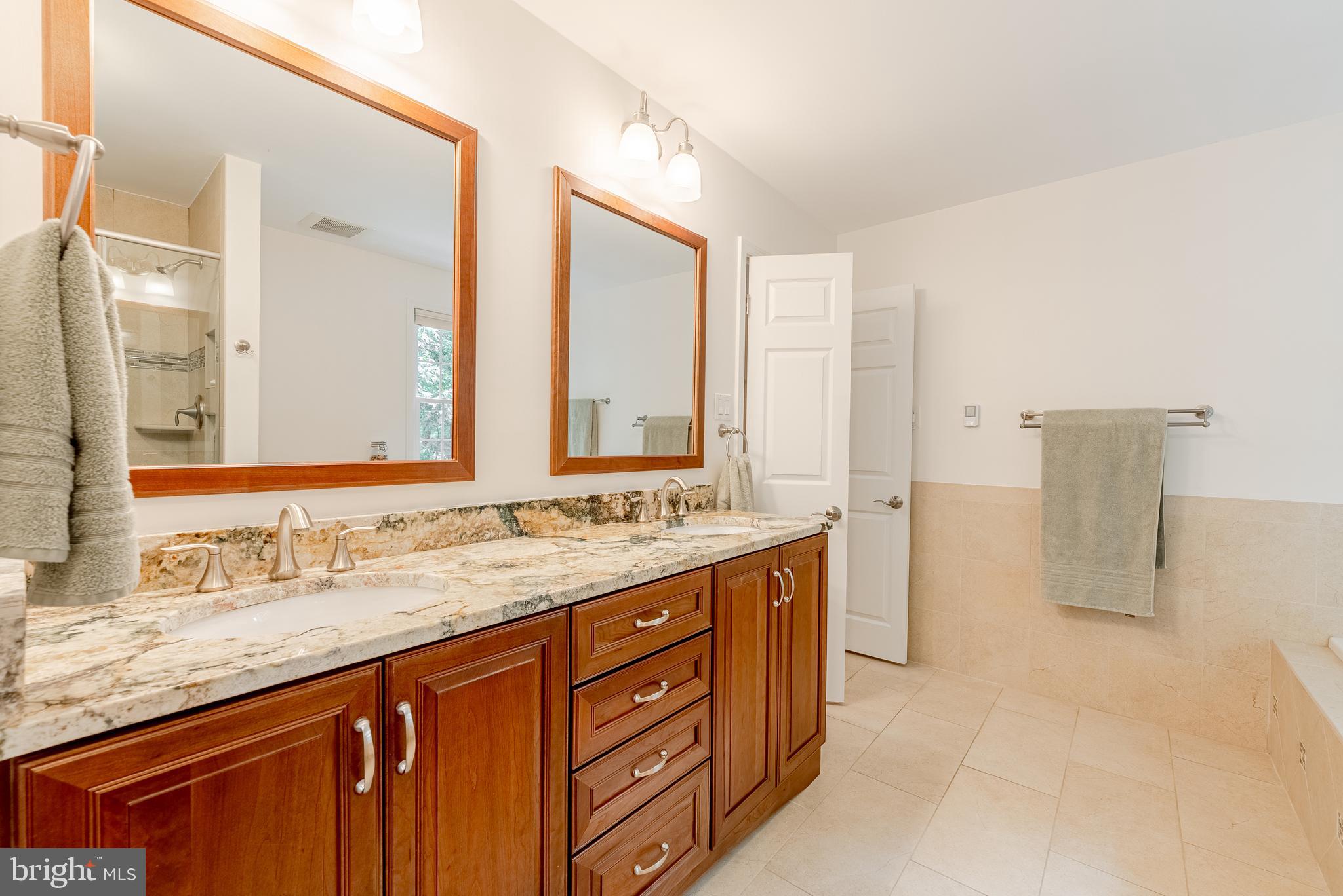 HICKORY RIDGE - Residential