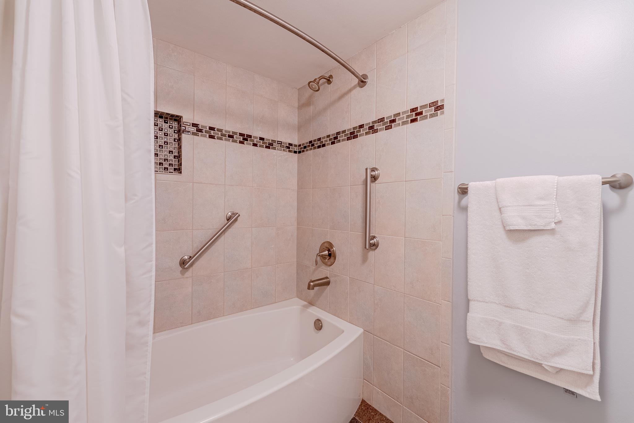 HICKORY RIDGE - Residential