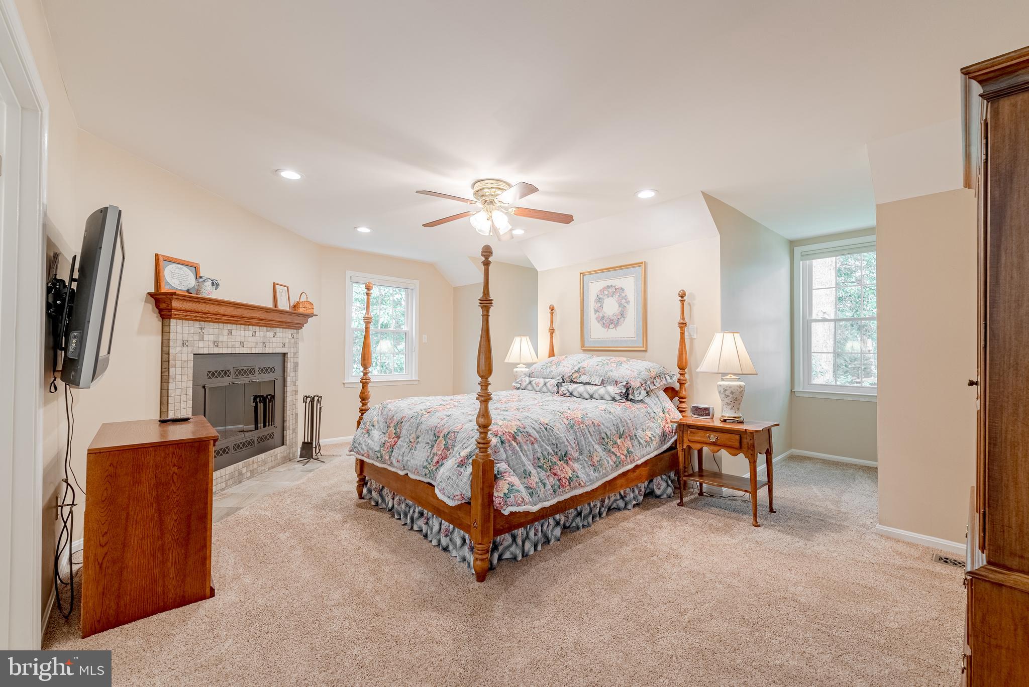 HICKORY RIDGE - Residential