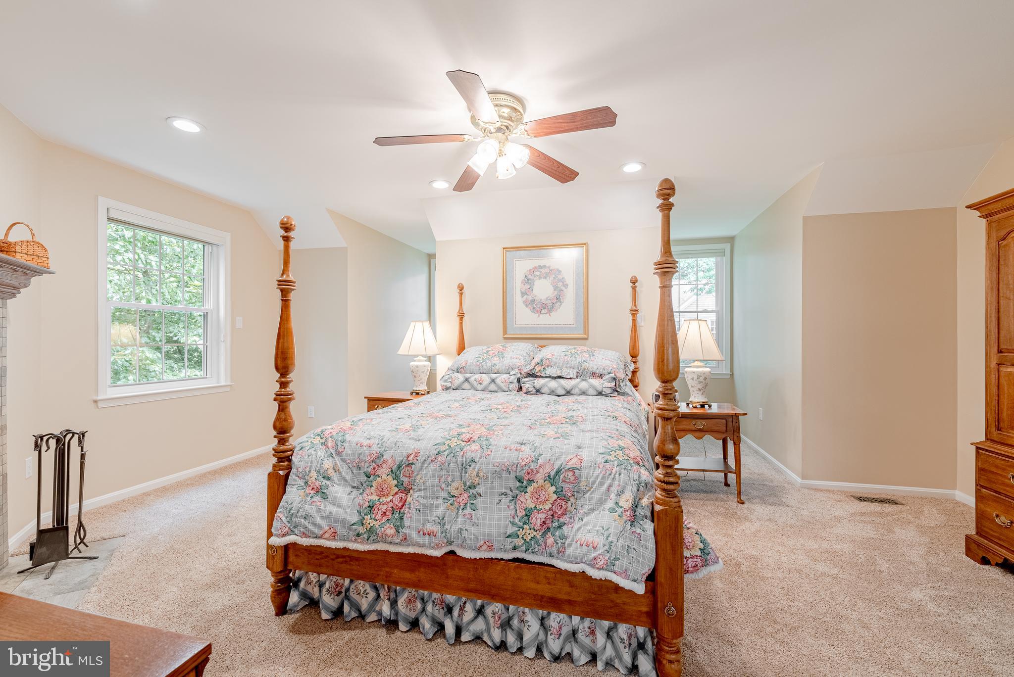 HICKORY RIDGE - Residential