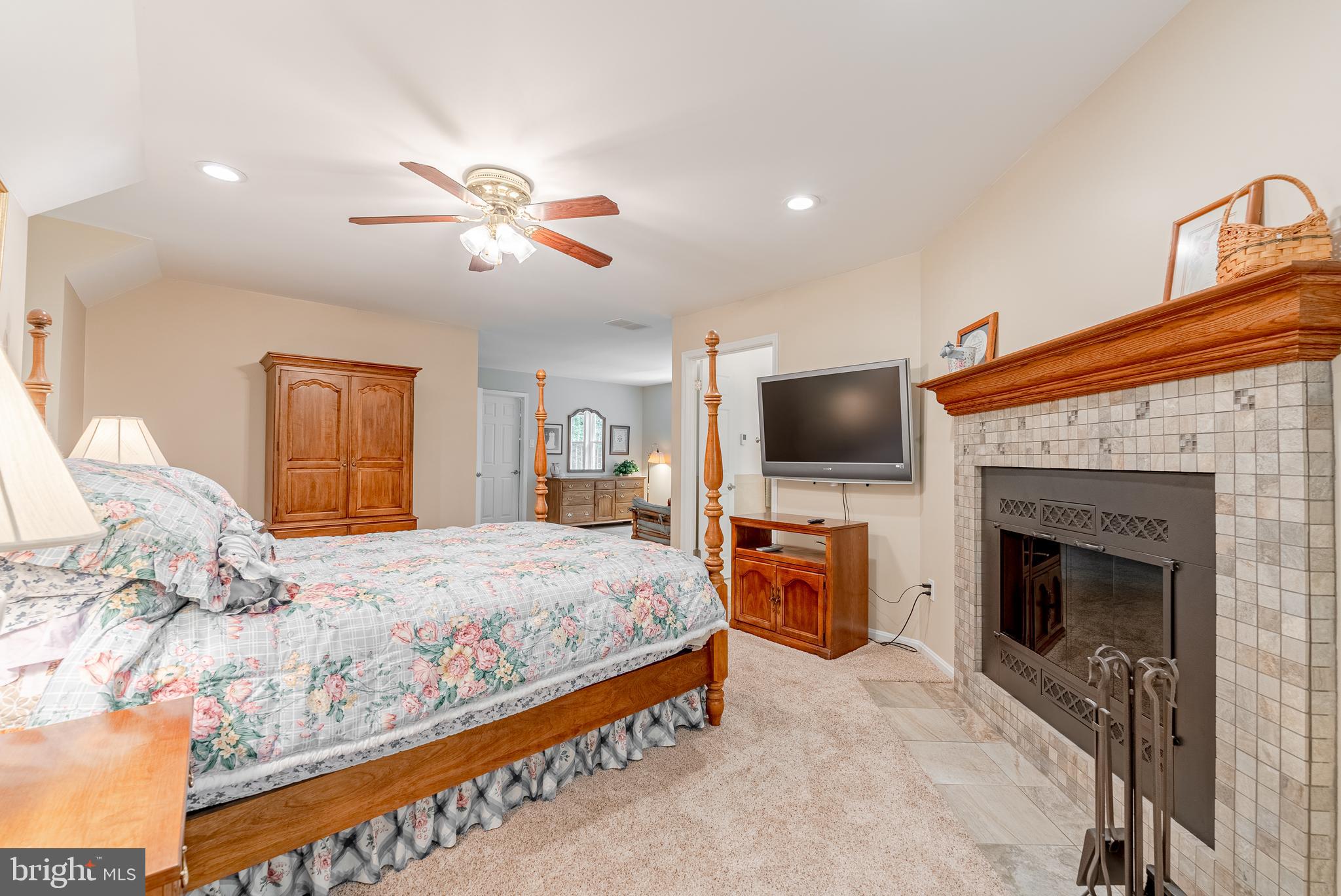 HICKORY RIDGE - Residential