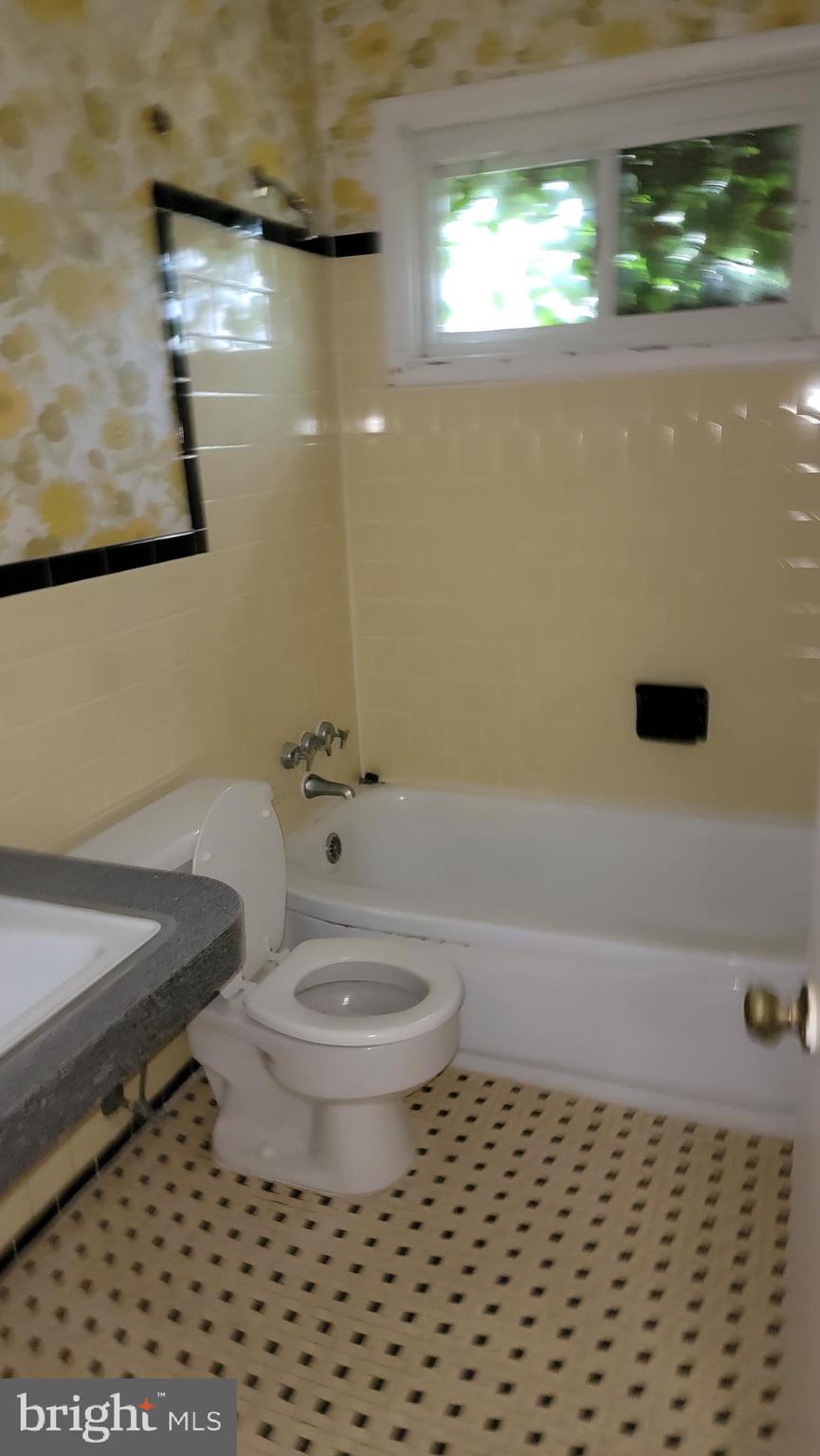 FAIRCHESTER - Residential