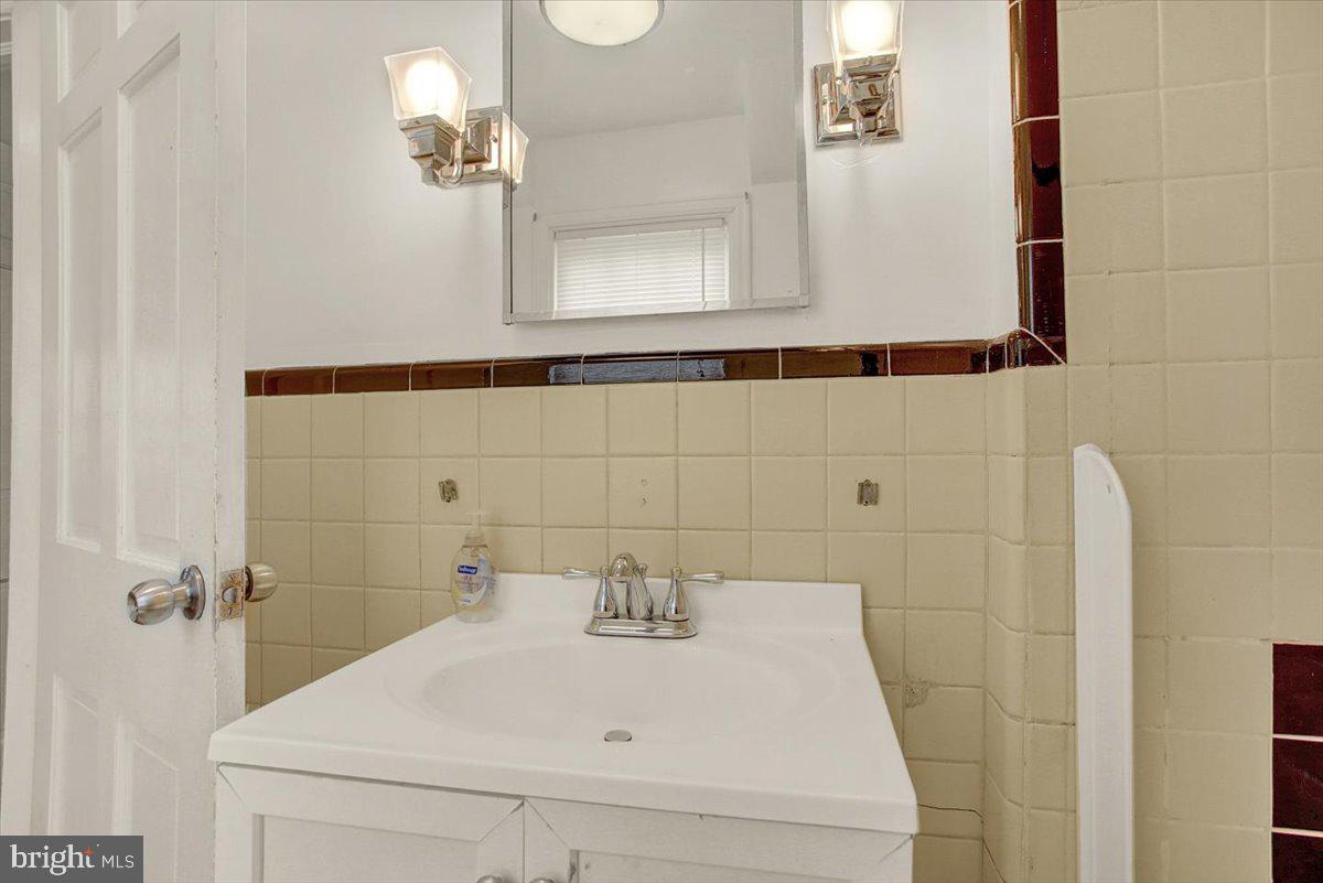 MONTROSE PARK - Residential