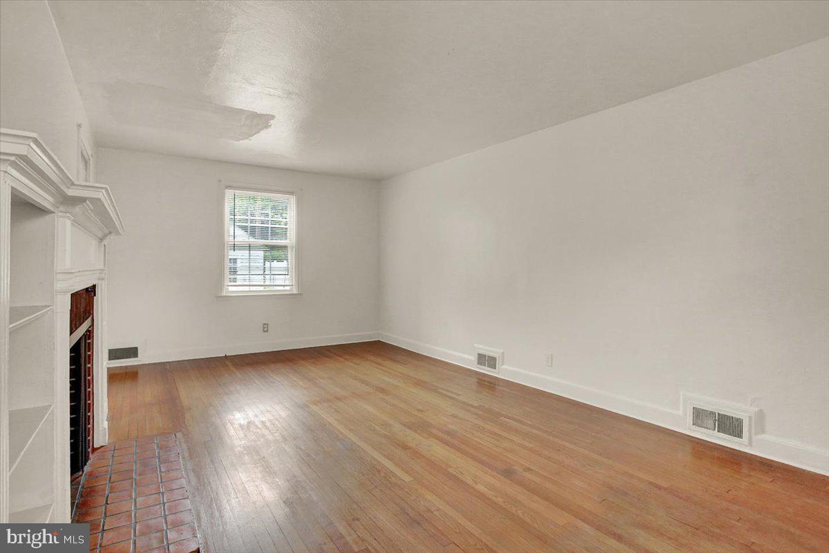 MONTROSE PARK - Residential