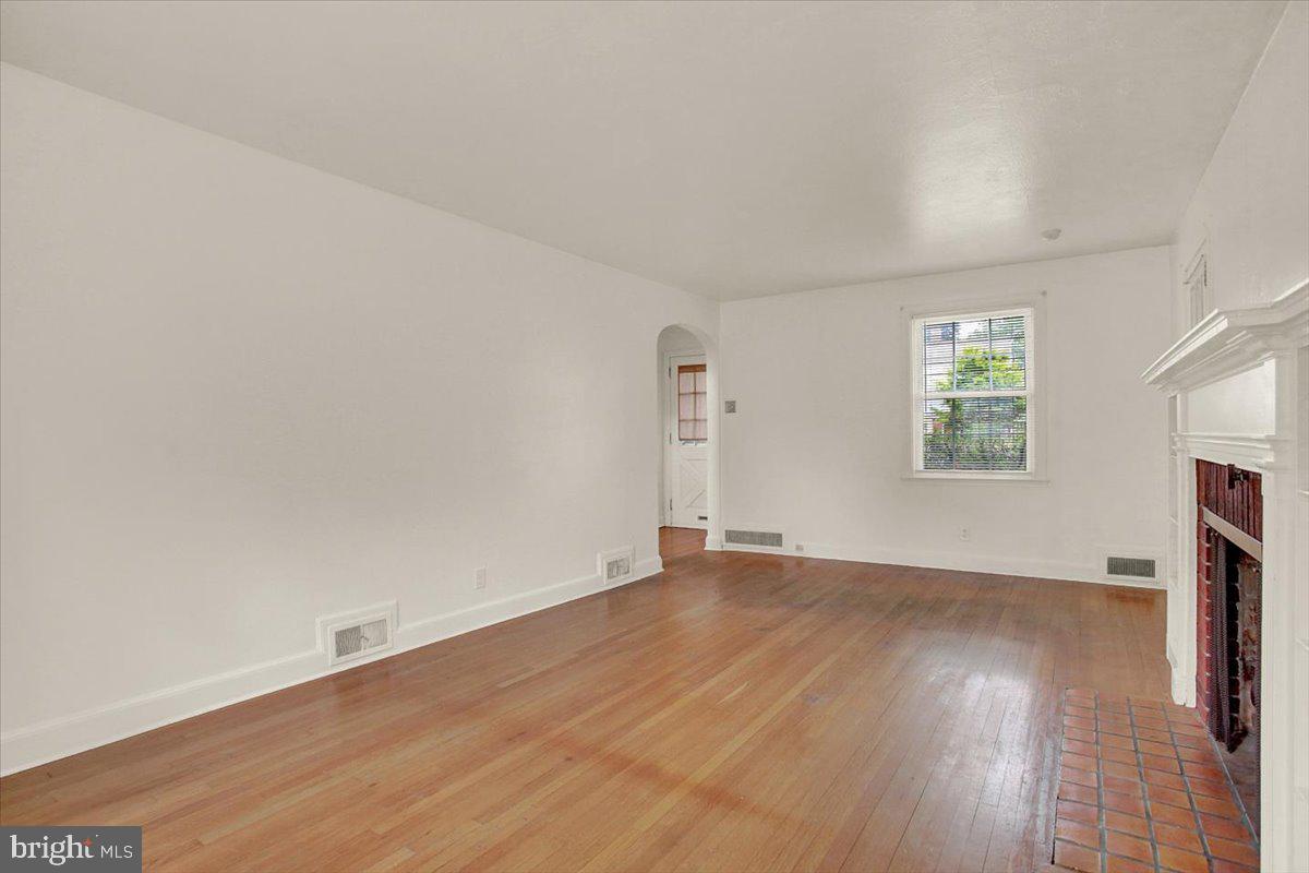 MONTROSE PARK - Residential