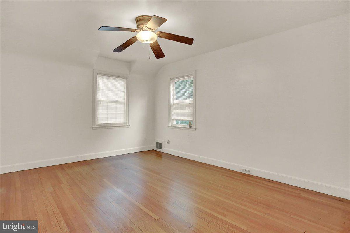 MONTROSE PARK - Residential