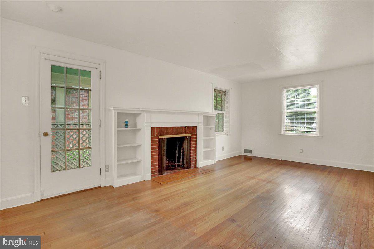 MONTROSE PARK - Residential