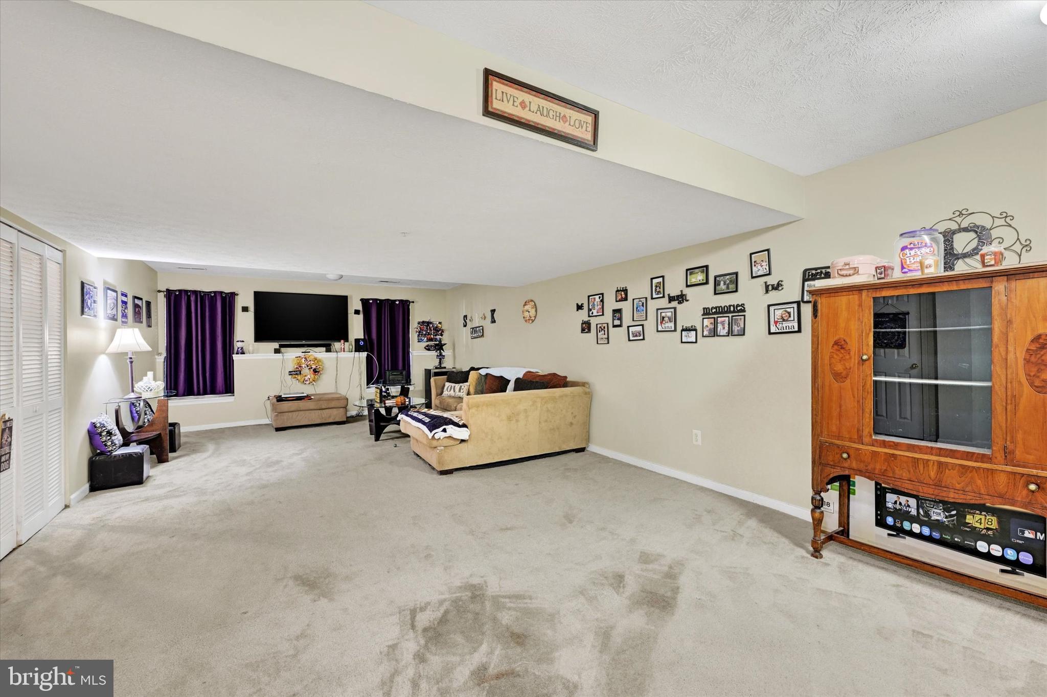 SENECA POINTE - Residential