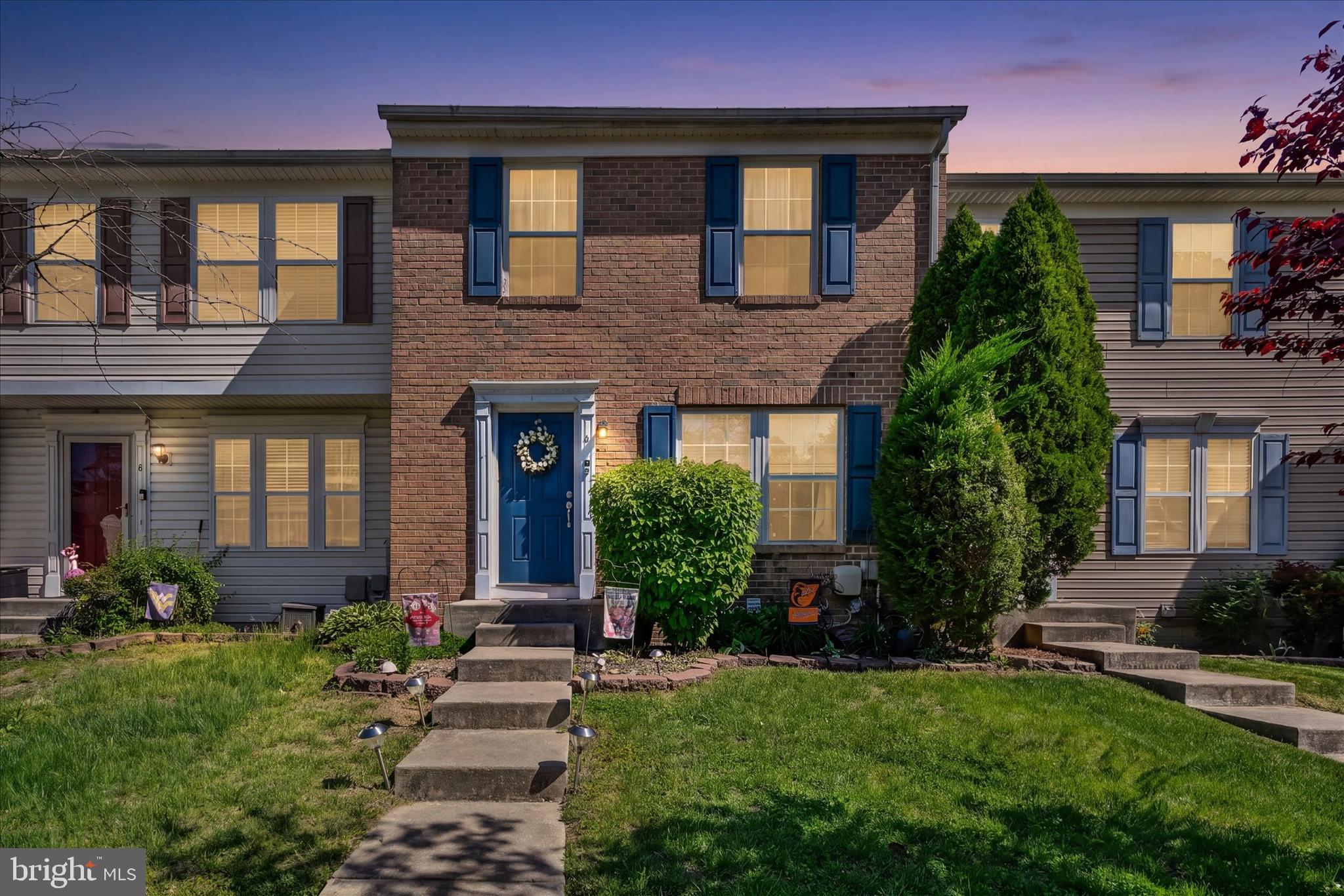 SENECA POINTE - Residential