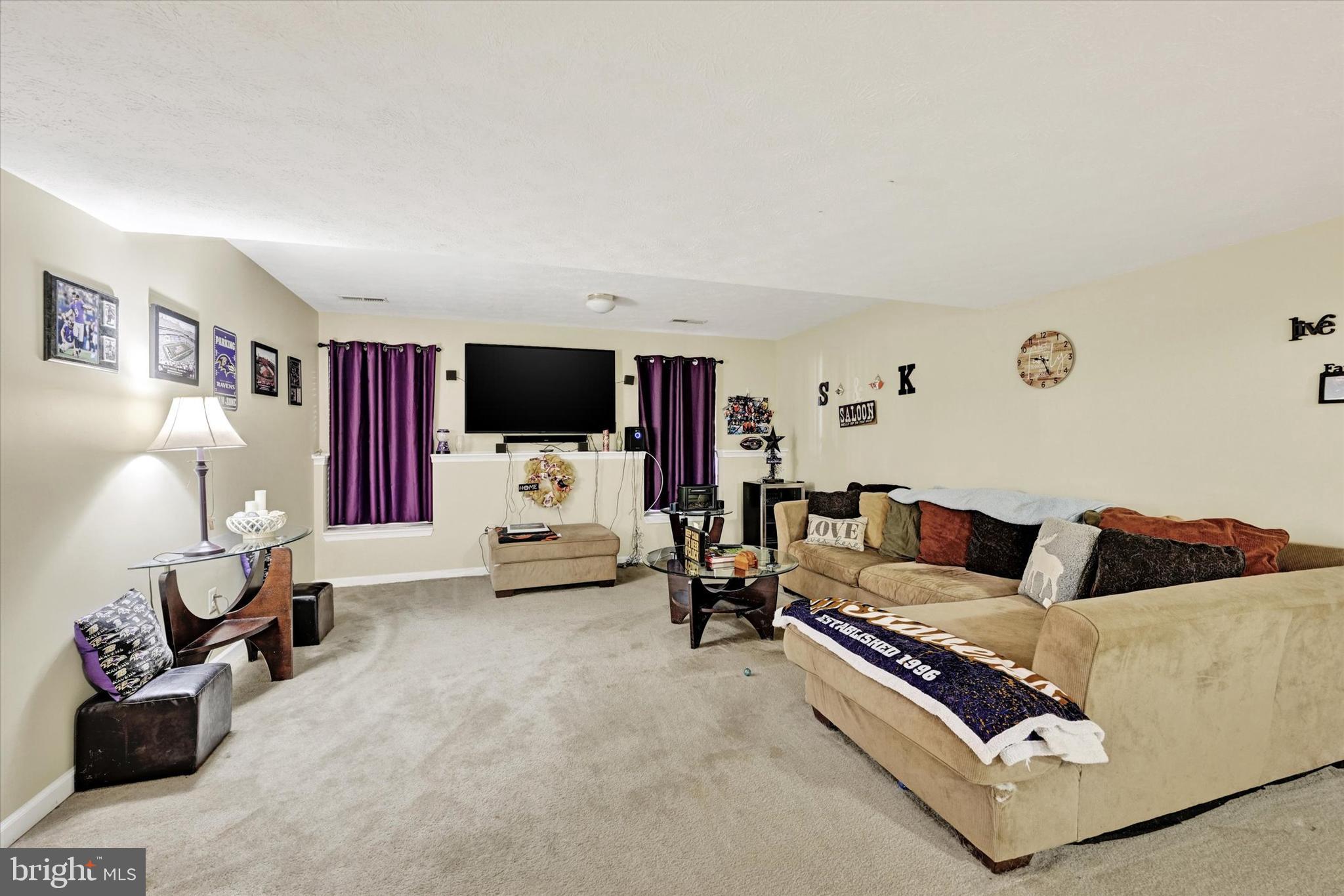 SENECA POINTE - Residential