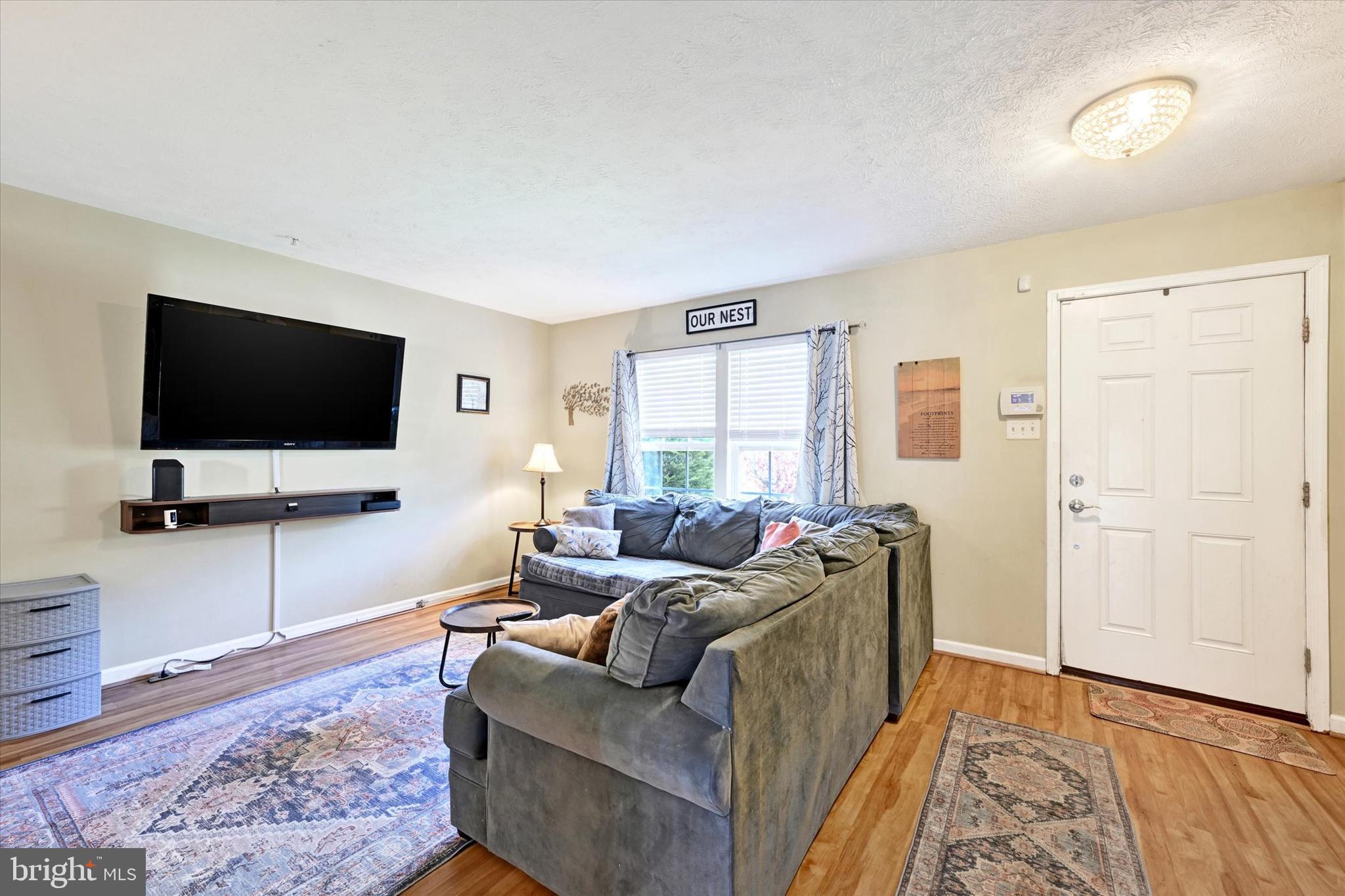 SENECA POINTE - Residential