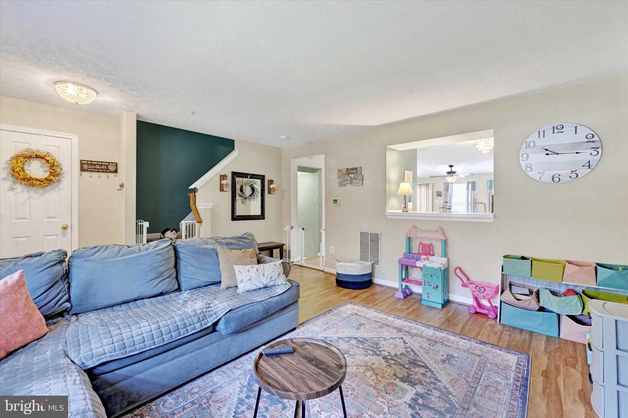 SENECA POINTE - Residential