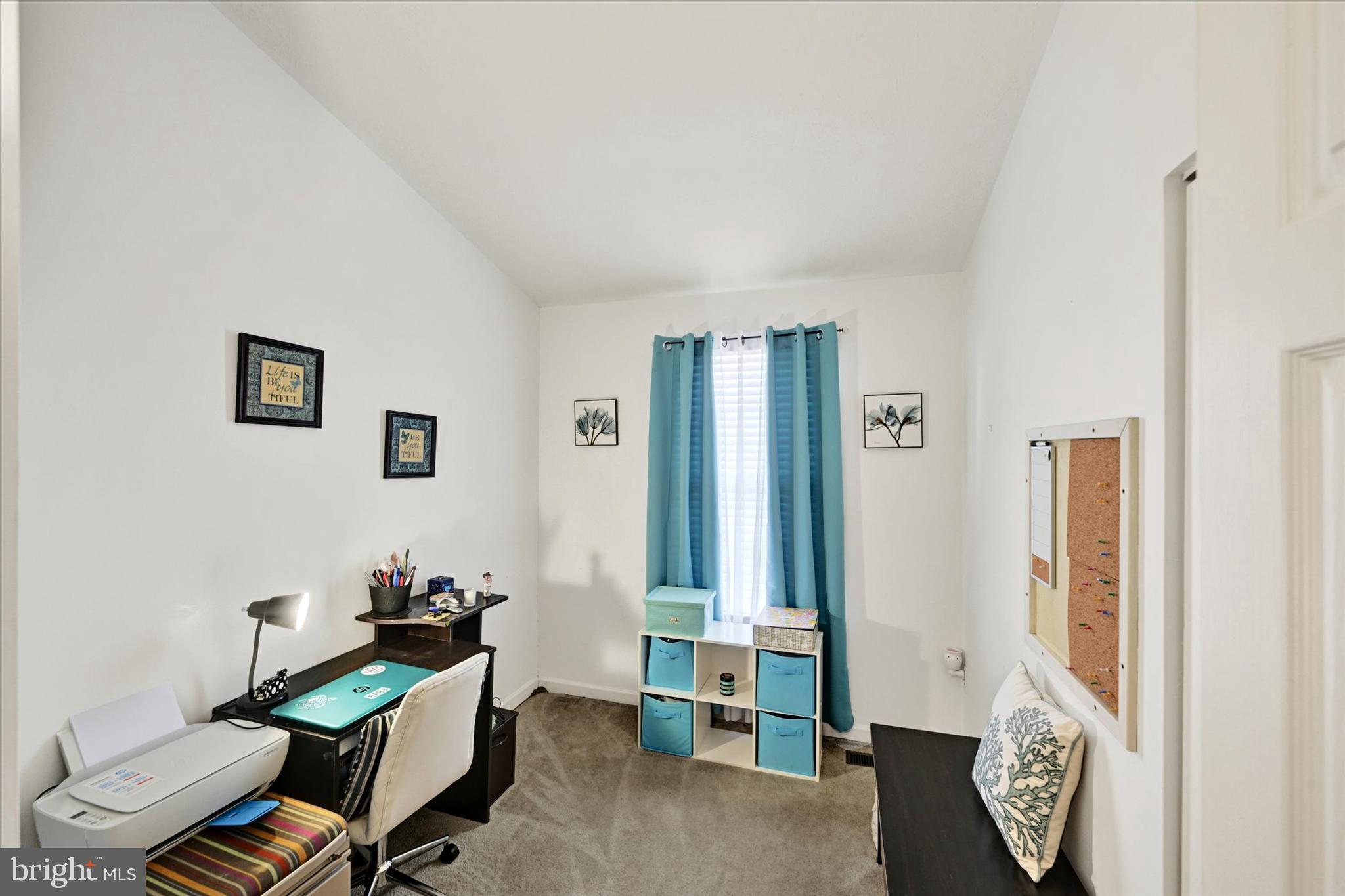 SENECA POINTE - Residential