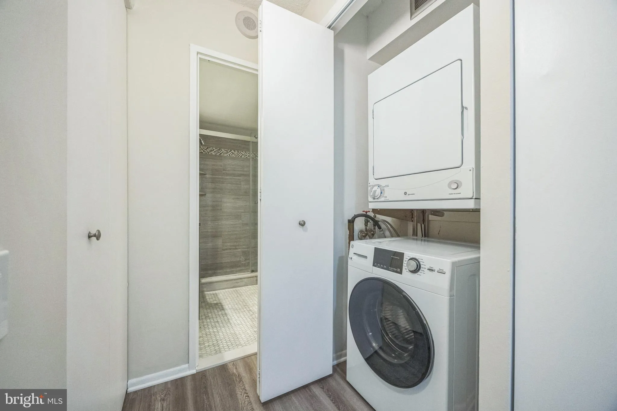 Philadelphia, Pennsylvania 19107, United States, ,1 BathroomBathrooms,Residential,Active,101630