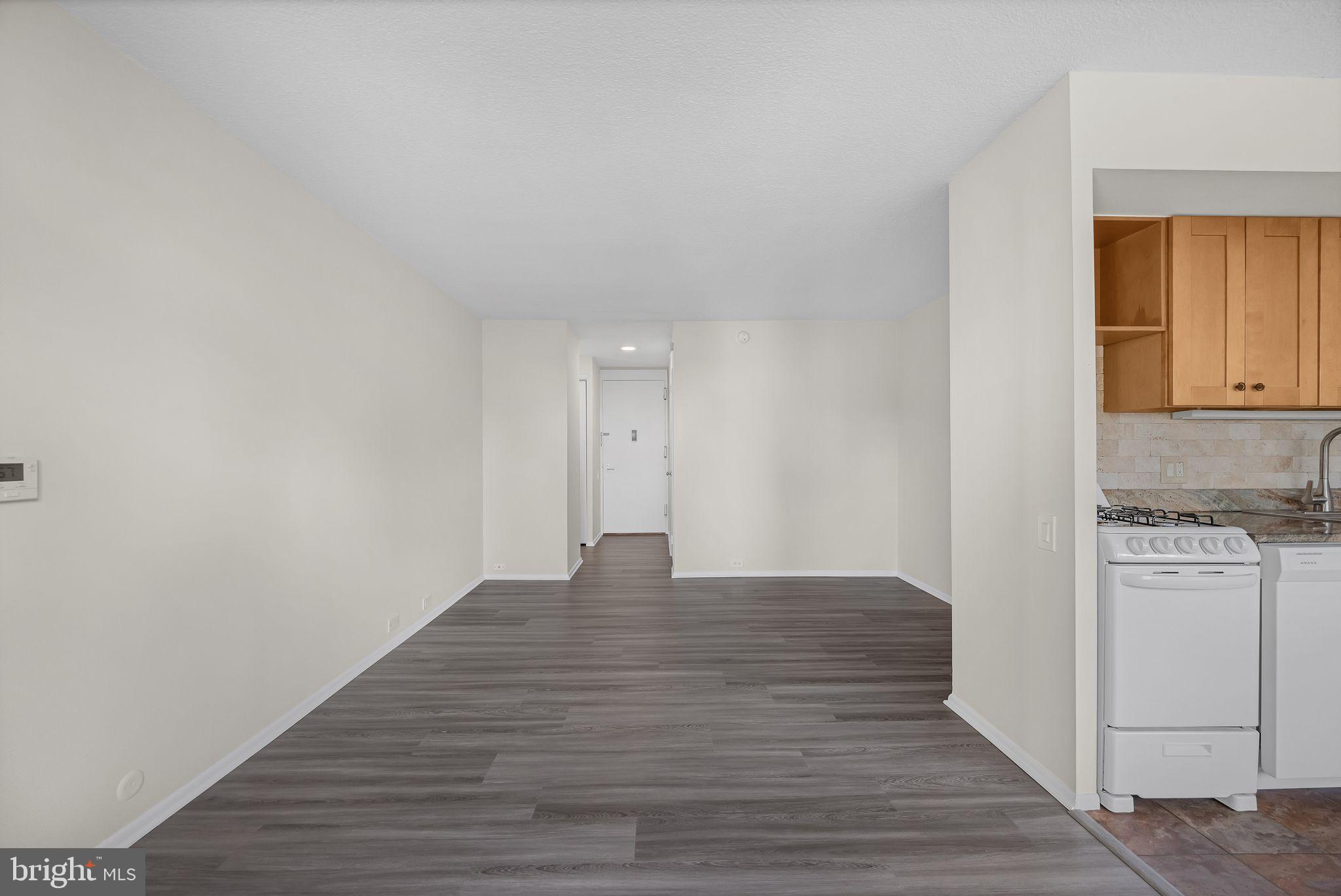 WASHINGTON SQ WEST - Residential