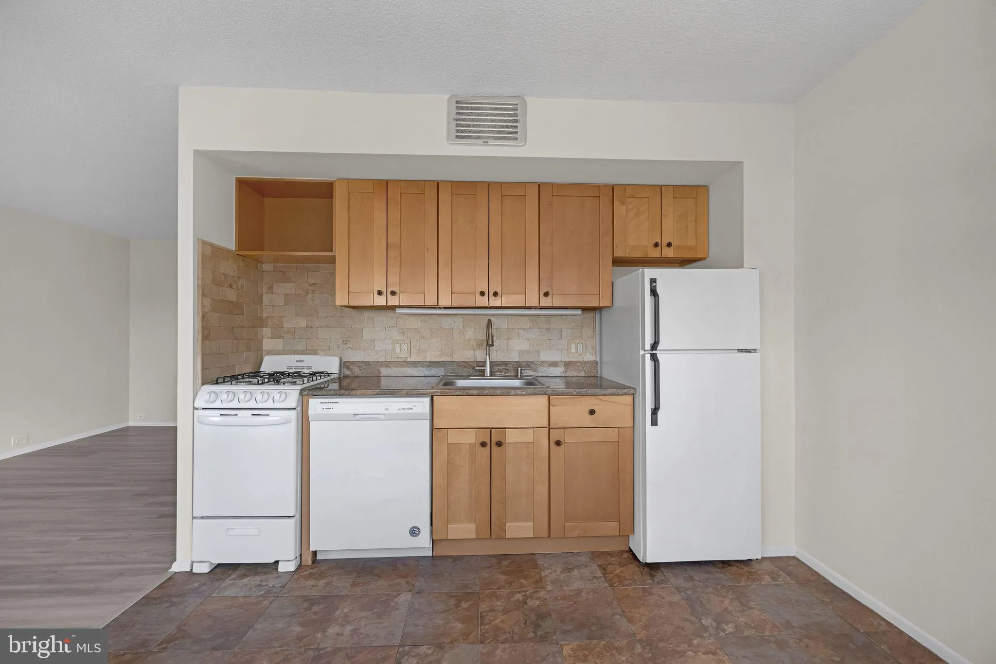 Philadelphia, Pennsylvania 19107, United States, ,1 BathroomBathrooms,Residential,Active,101630