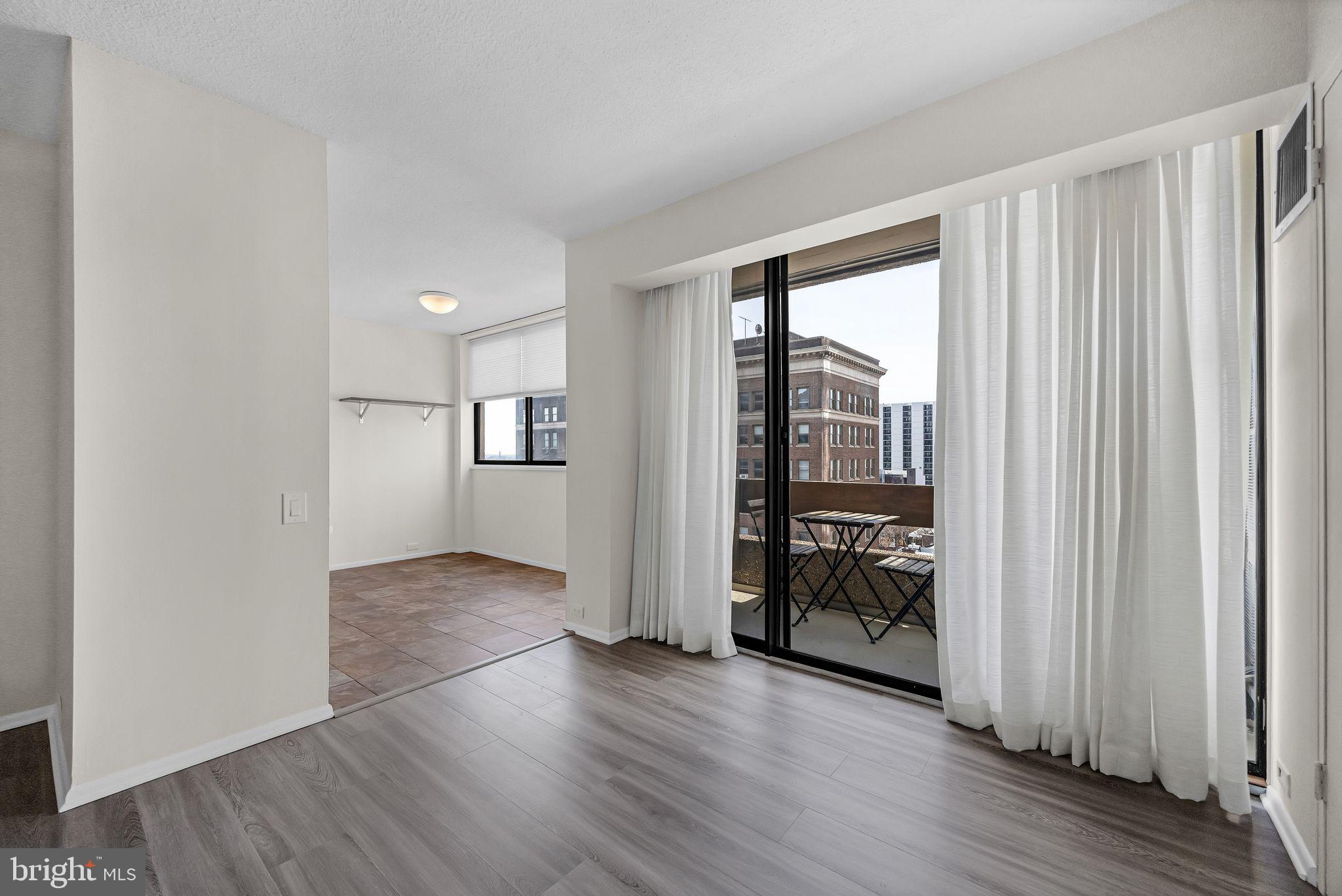 WASHINGTON SQ WEST - Residential