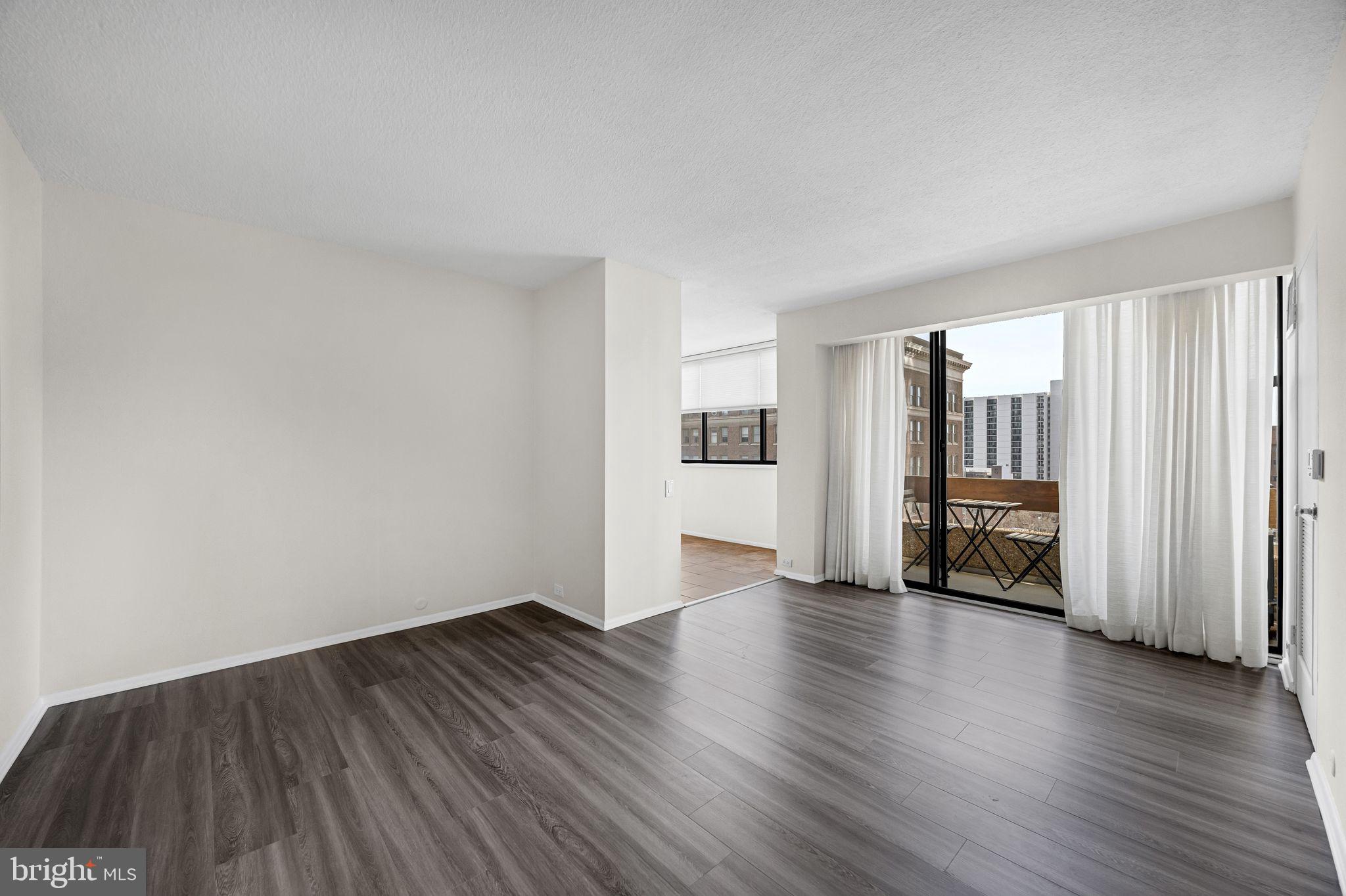 WASHINGTON SQ WEST - Residential