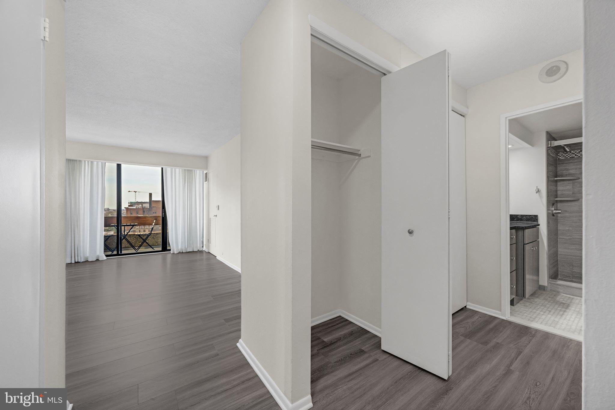 WASHINGTON SQ WEST - Residential