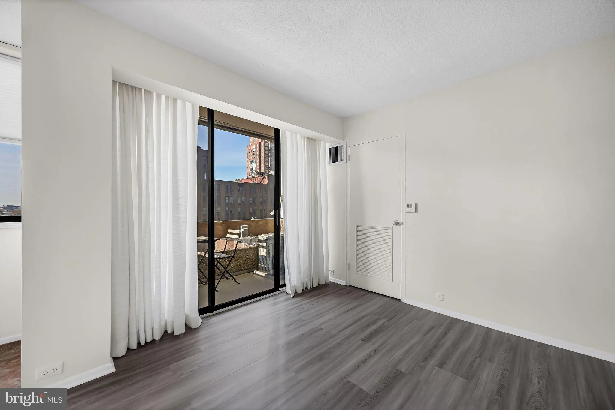 Philadelphia, Pennsylvania 19107, United States, ,1 BathroomBathrooms,Residential,Active,101630