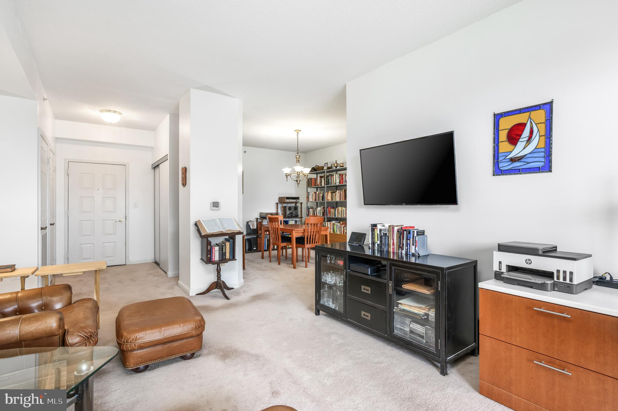 LANSDOWNE WOODS - Residential