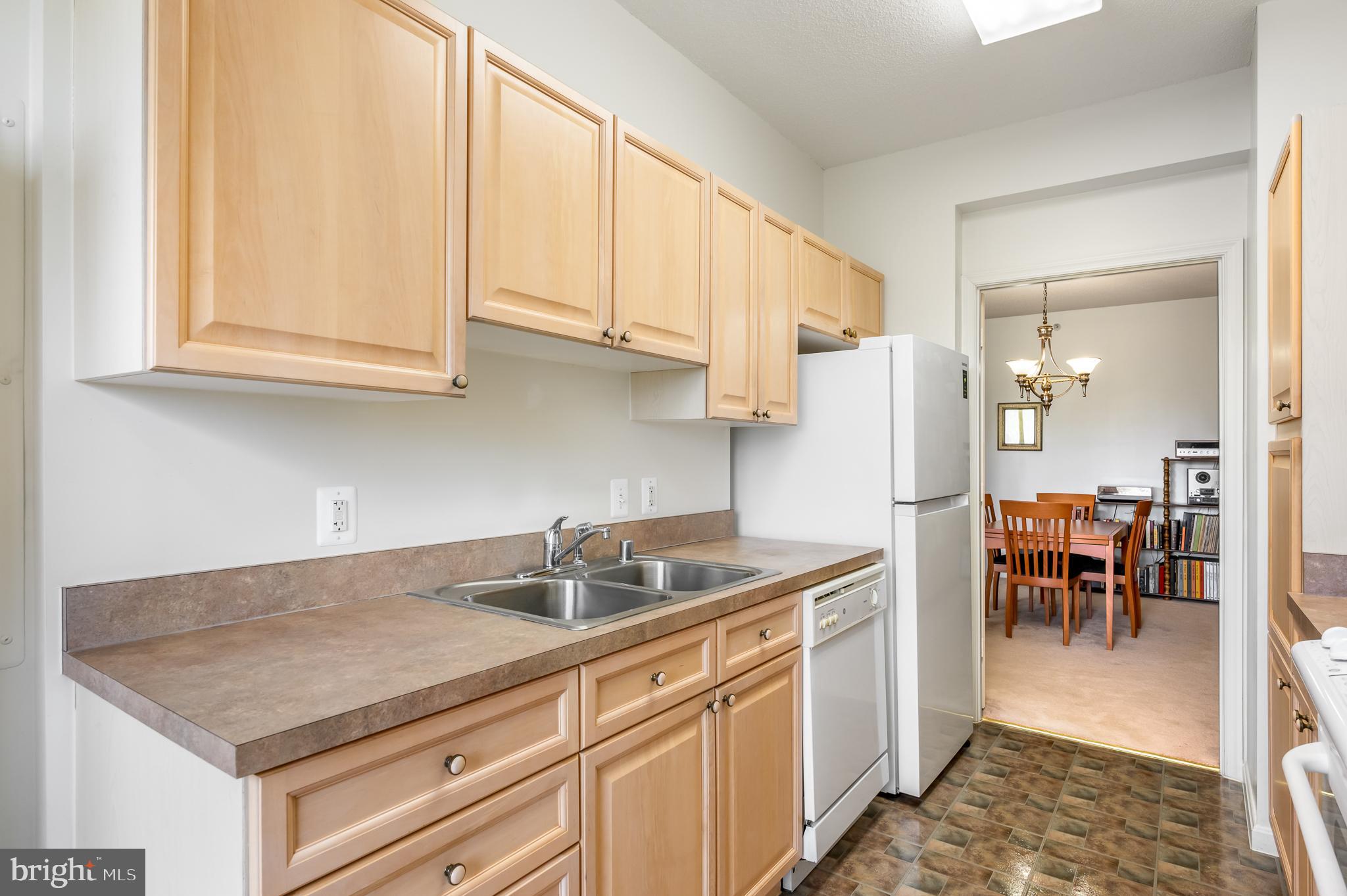 LANSDOWNE WOODS - Residential