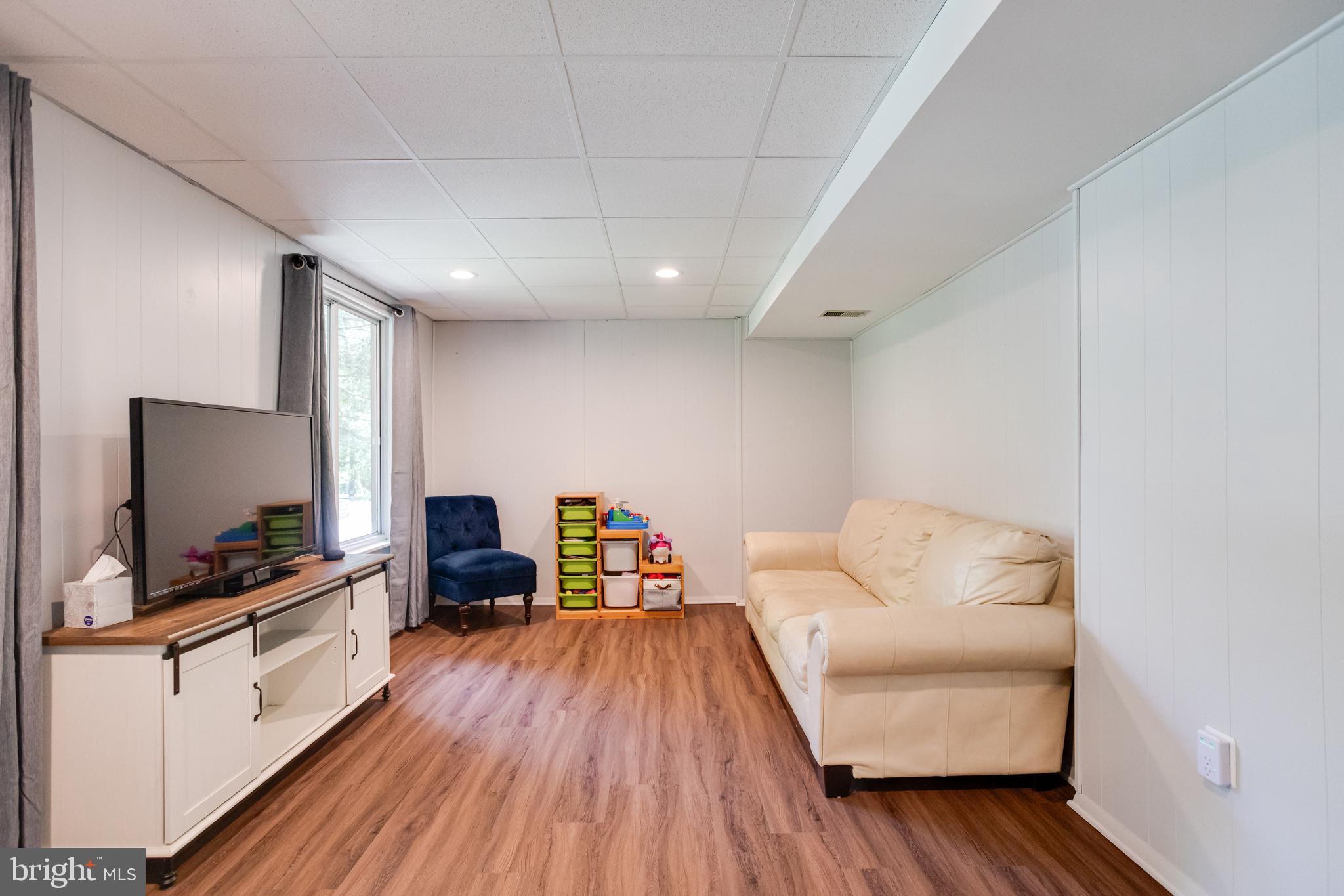 WOODLAND PARK - Residential