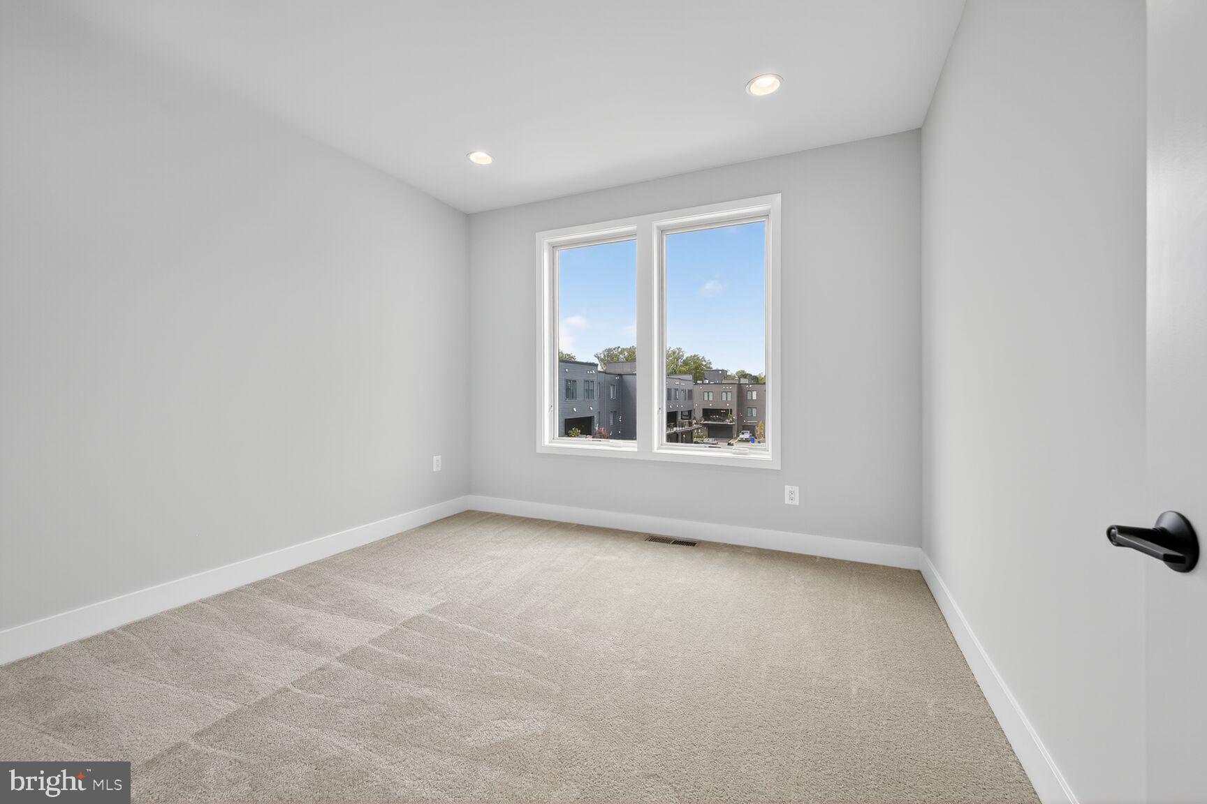 AMALYN - Residential Lease