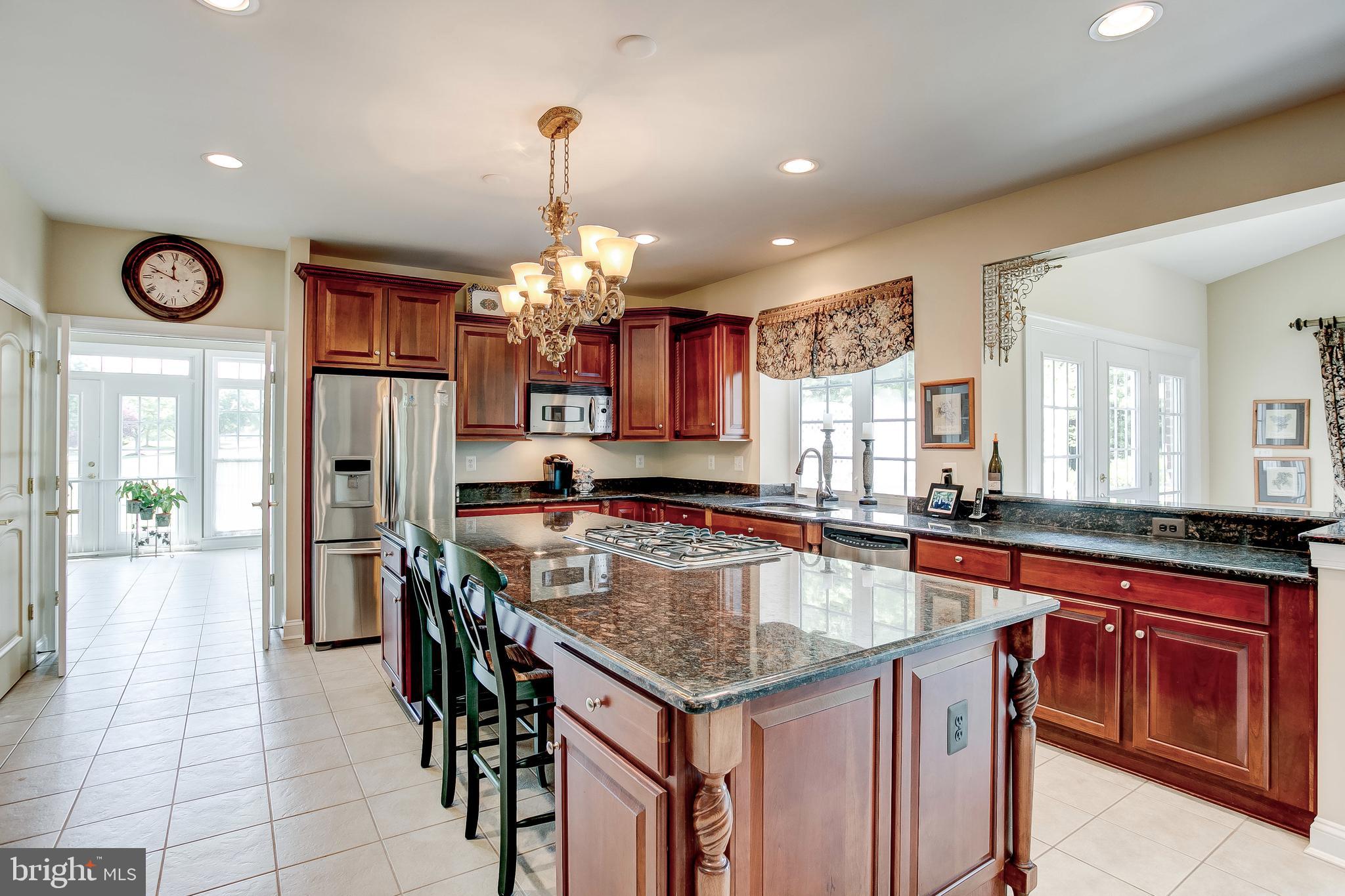 LONG FARM - Residential