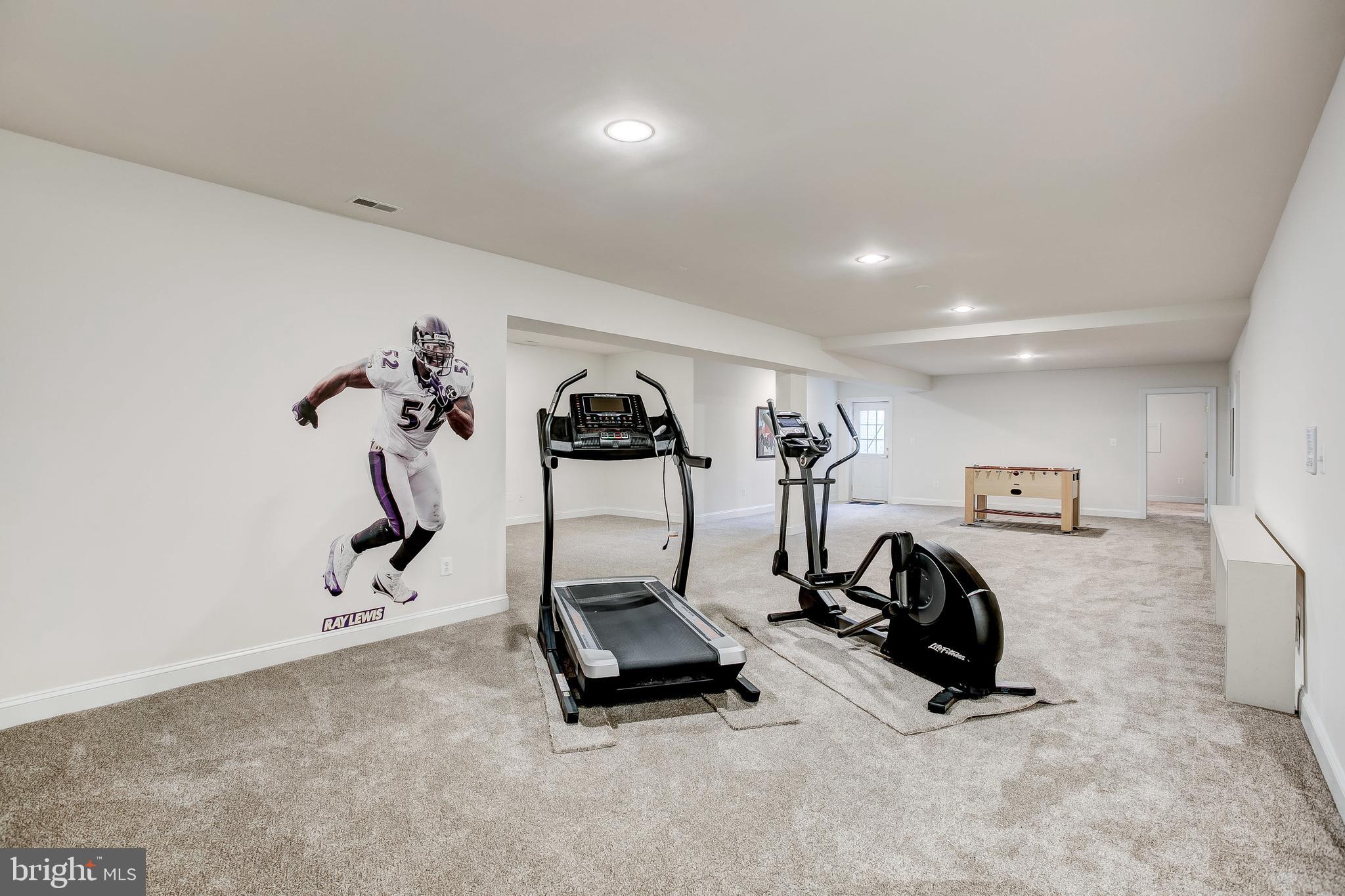 LONG FARM - Residential