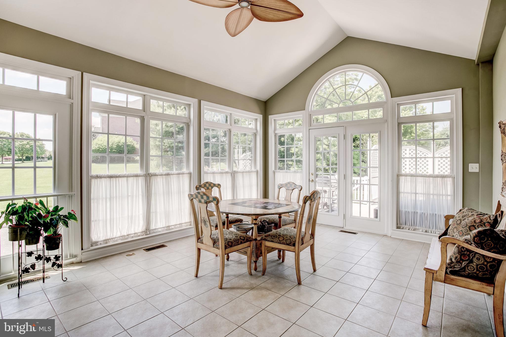 LONG FARM - Residential