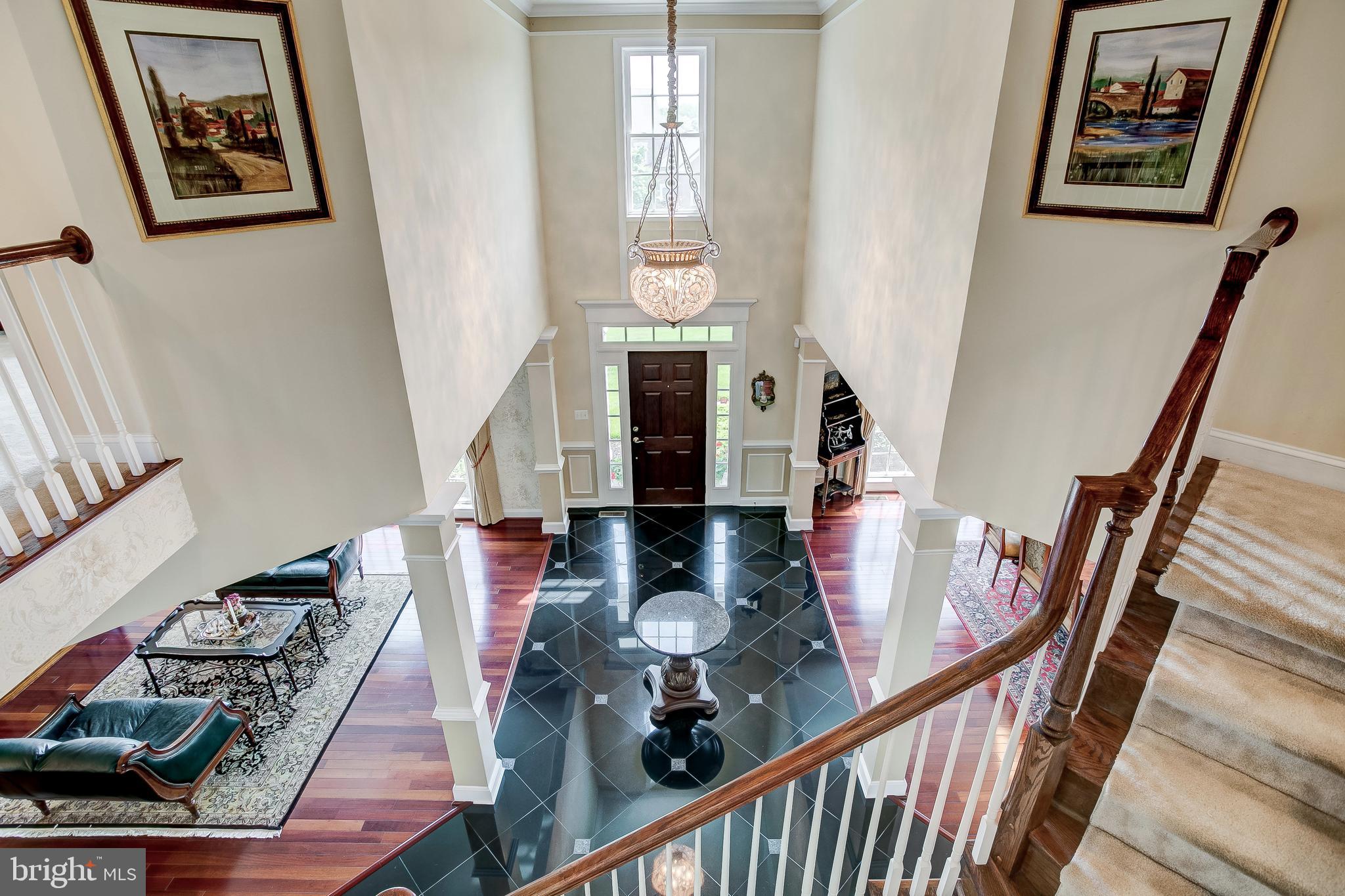 LONG FARM - Residential