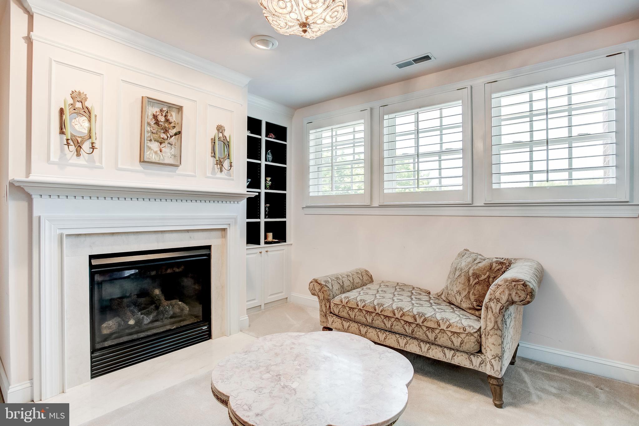 LONG FARM - Residential