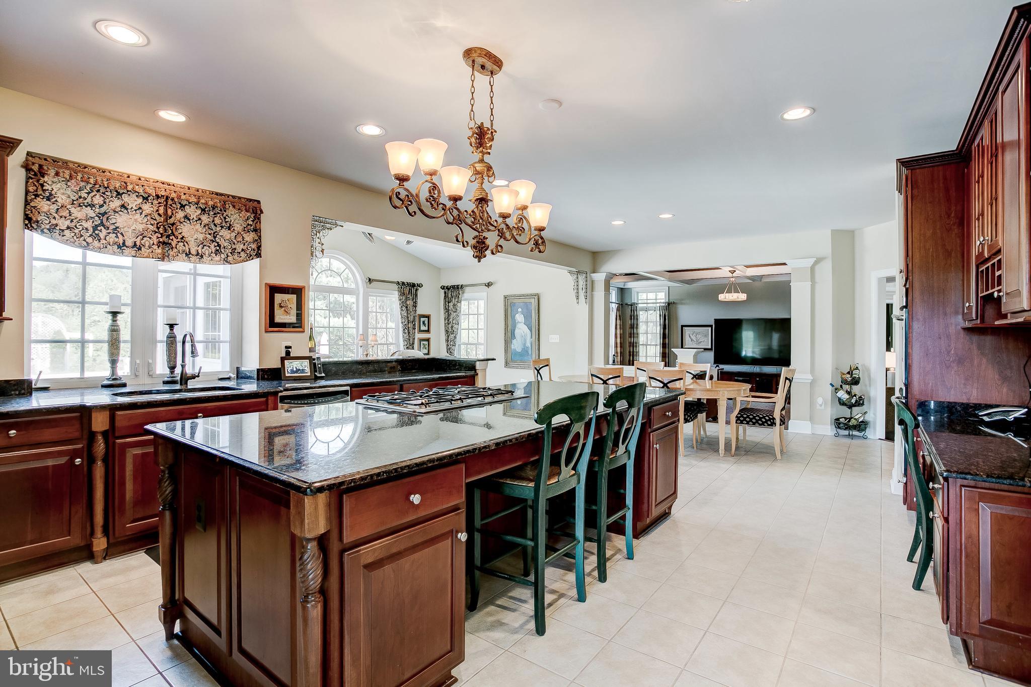 LONG FARM - Residential