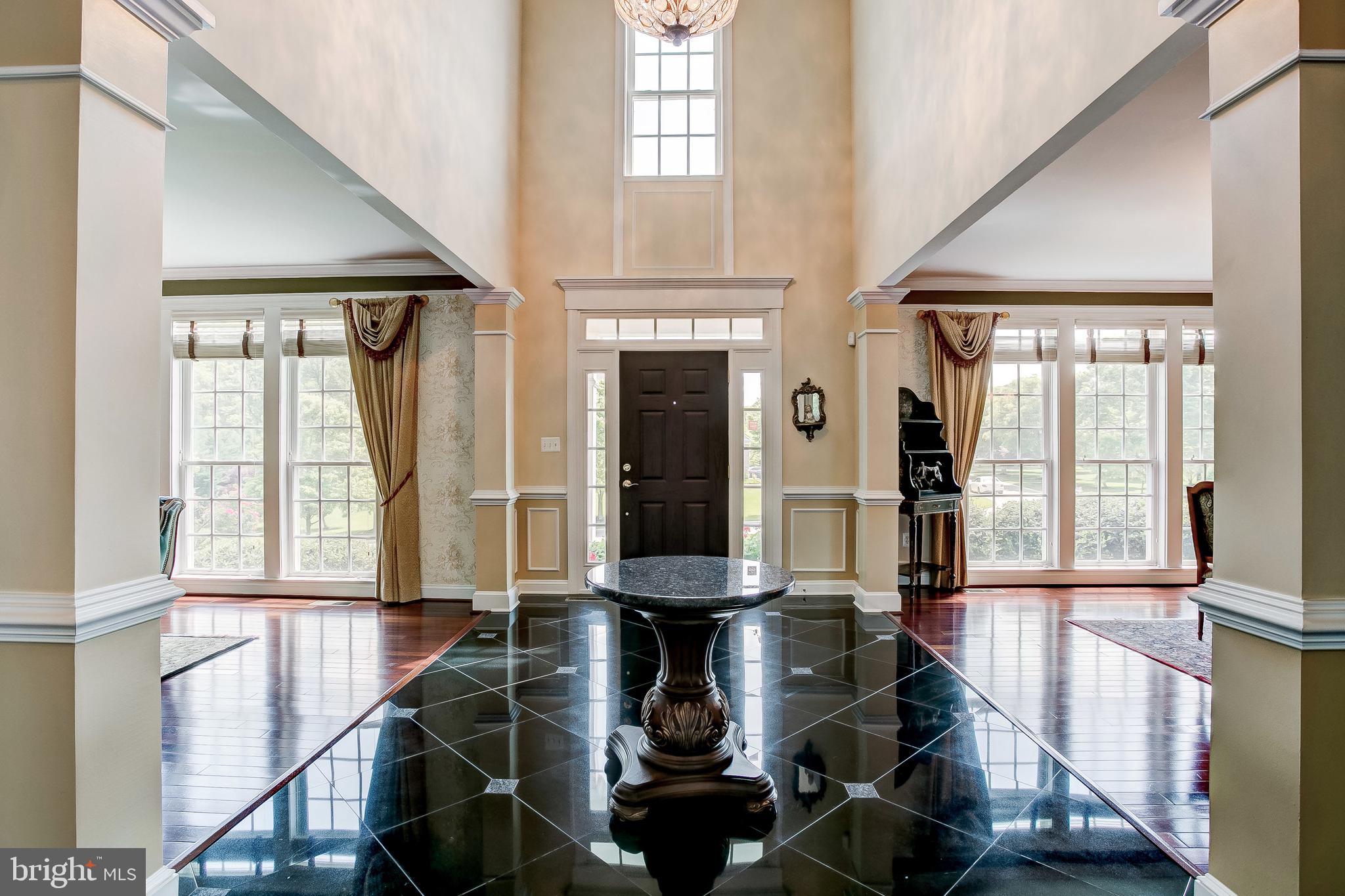 LONG FARM - Residential