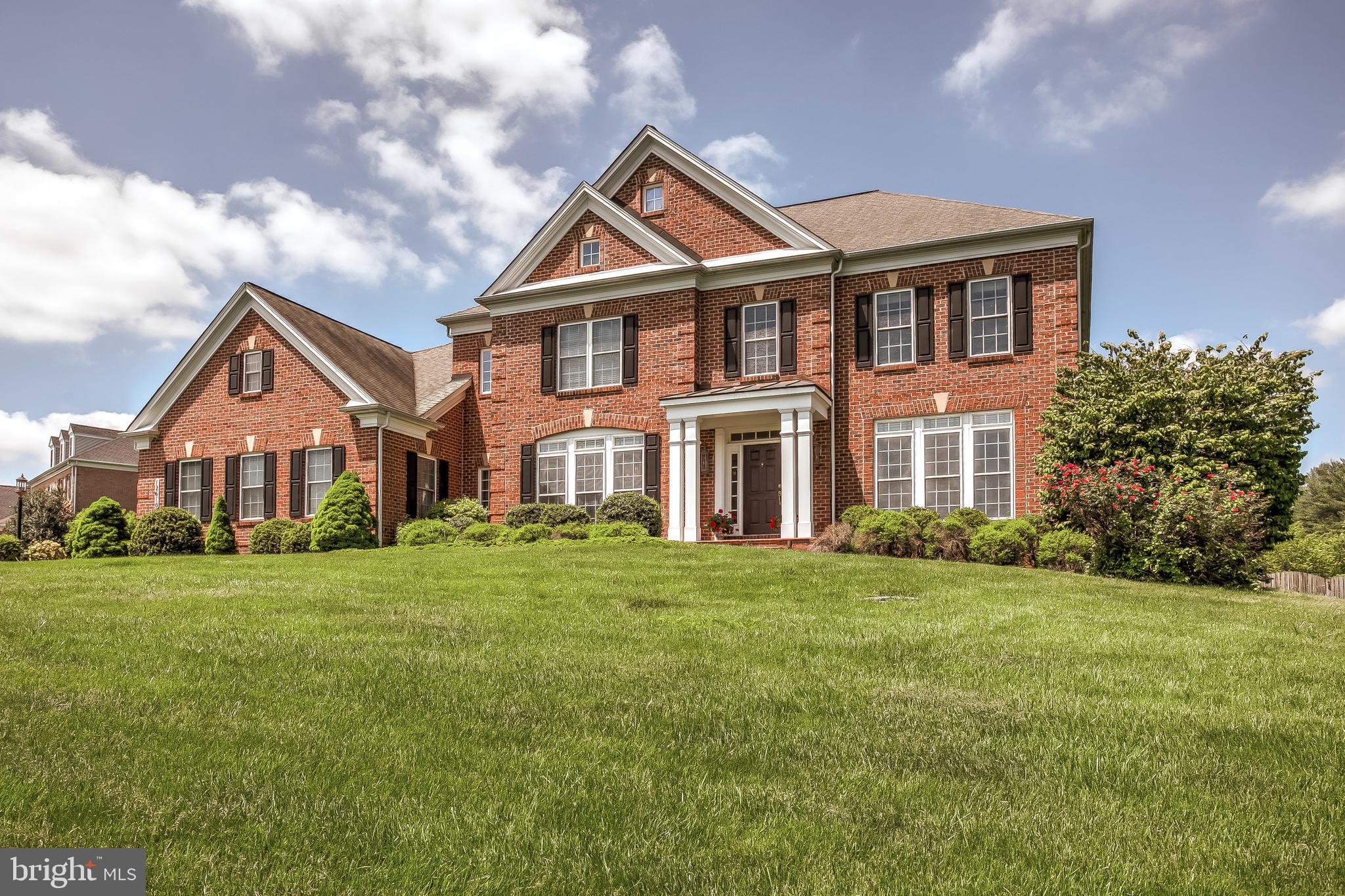 LONG FARM - Residential