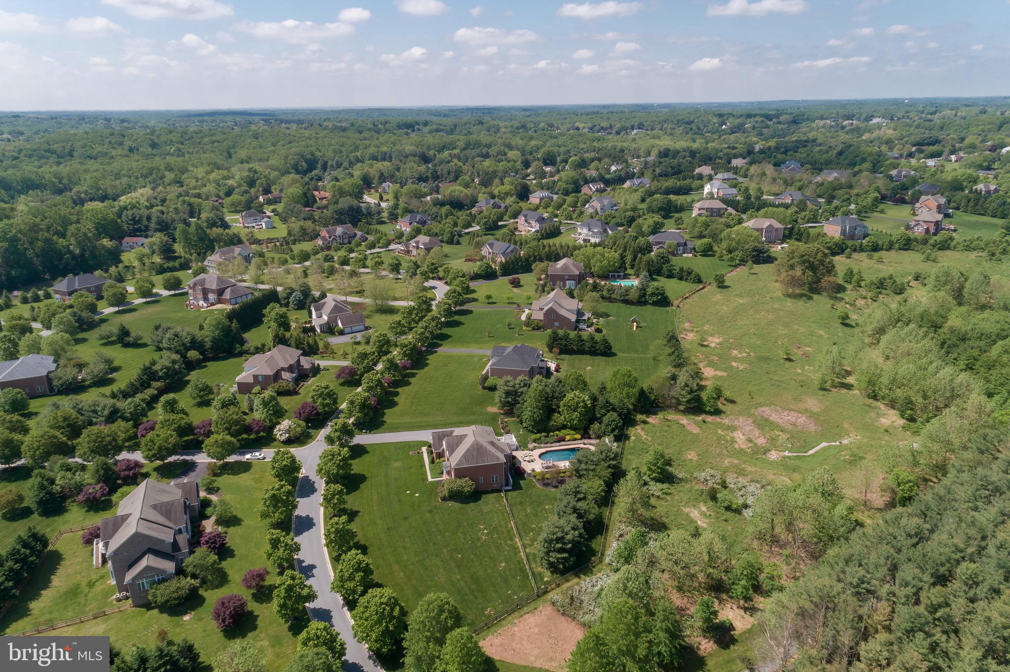 LONG FARM - Residential