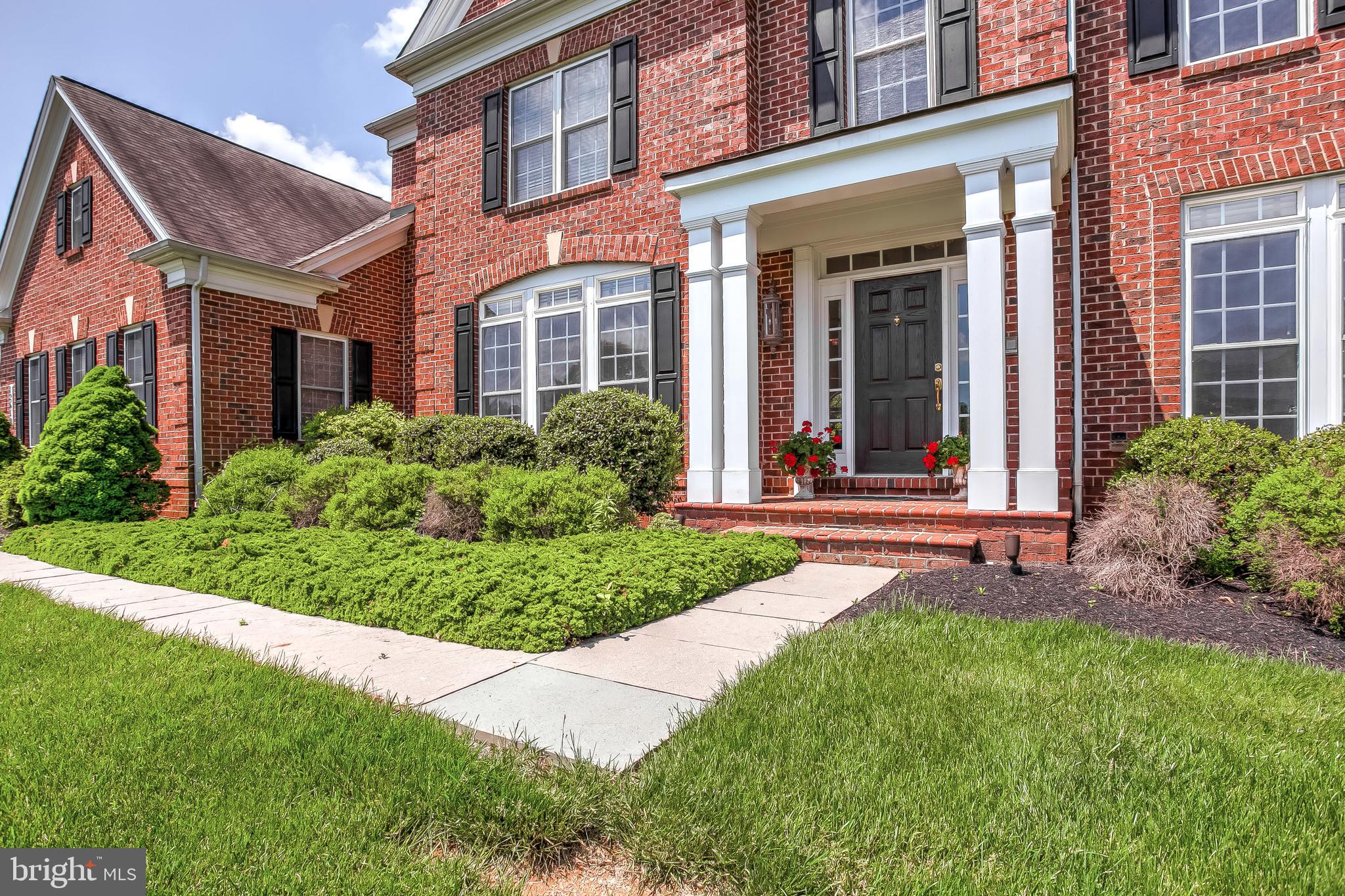 LONG FARM - Residential