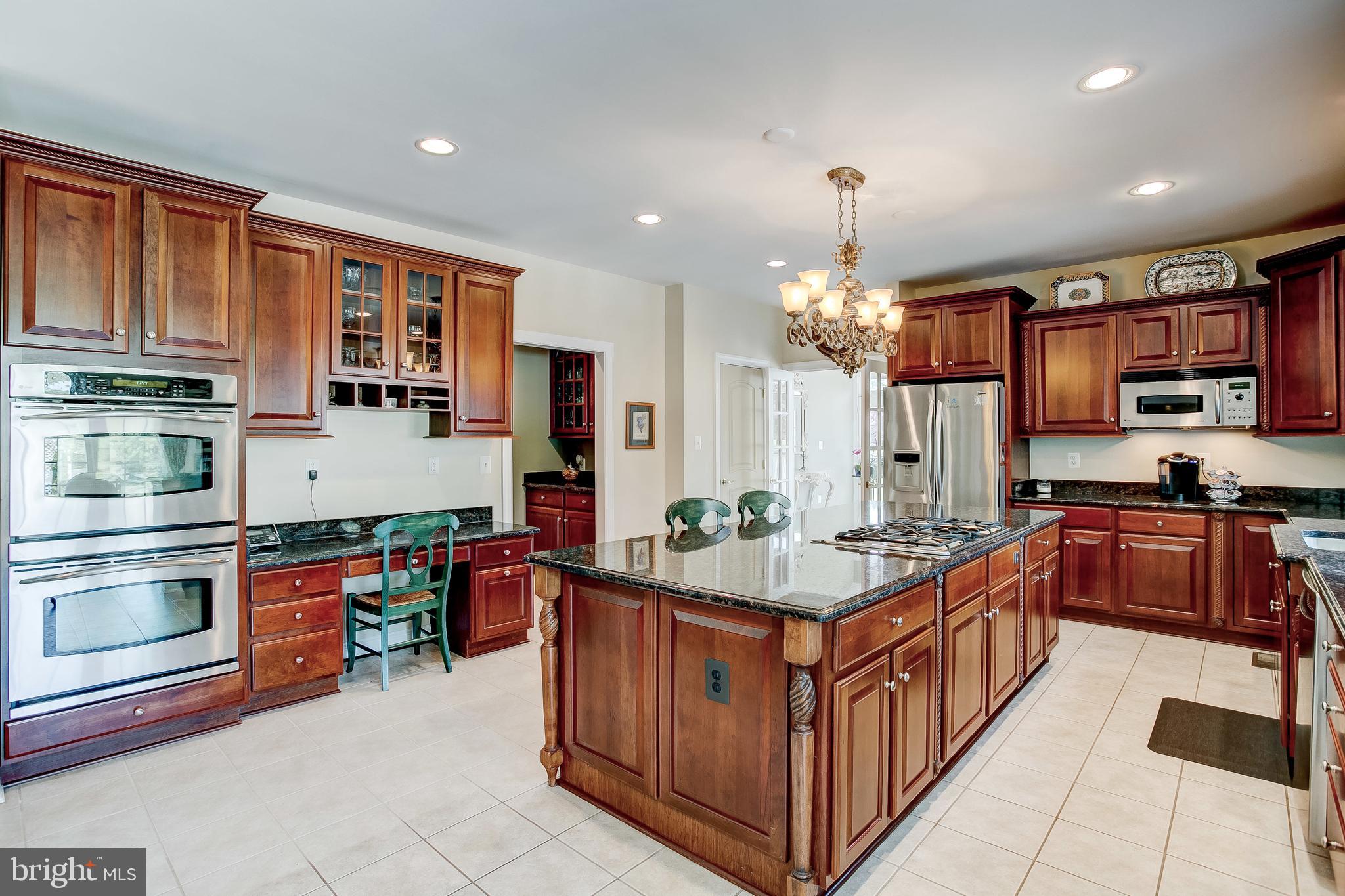 LONG FARM - Residential