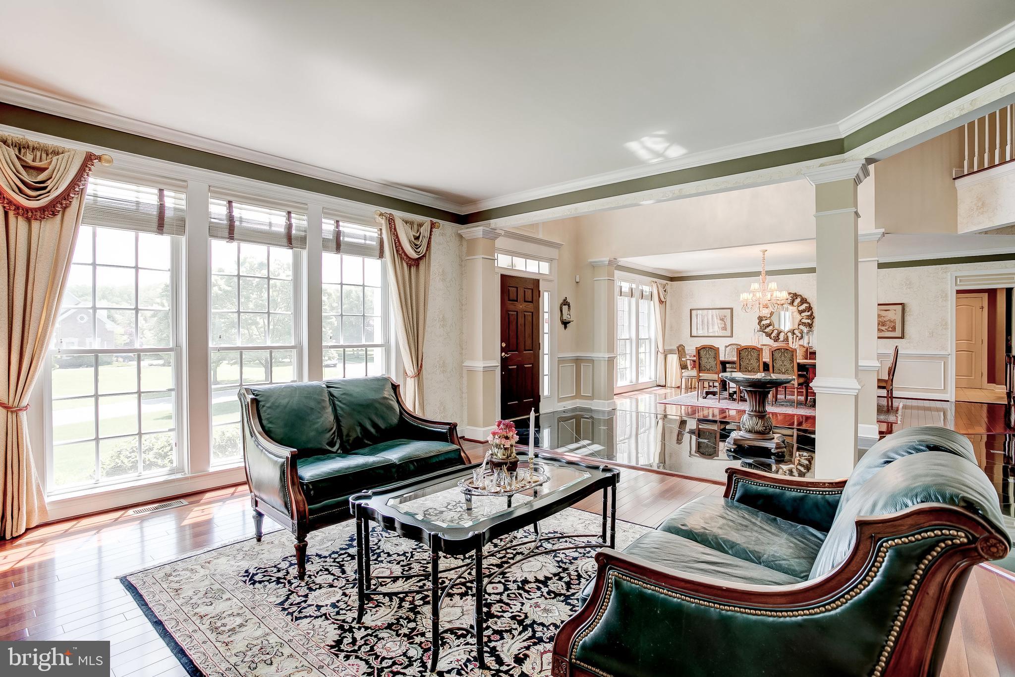 LONG FARM - Residential