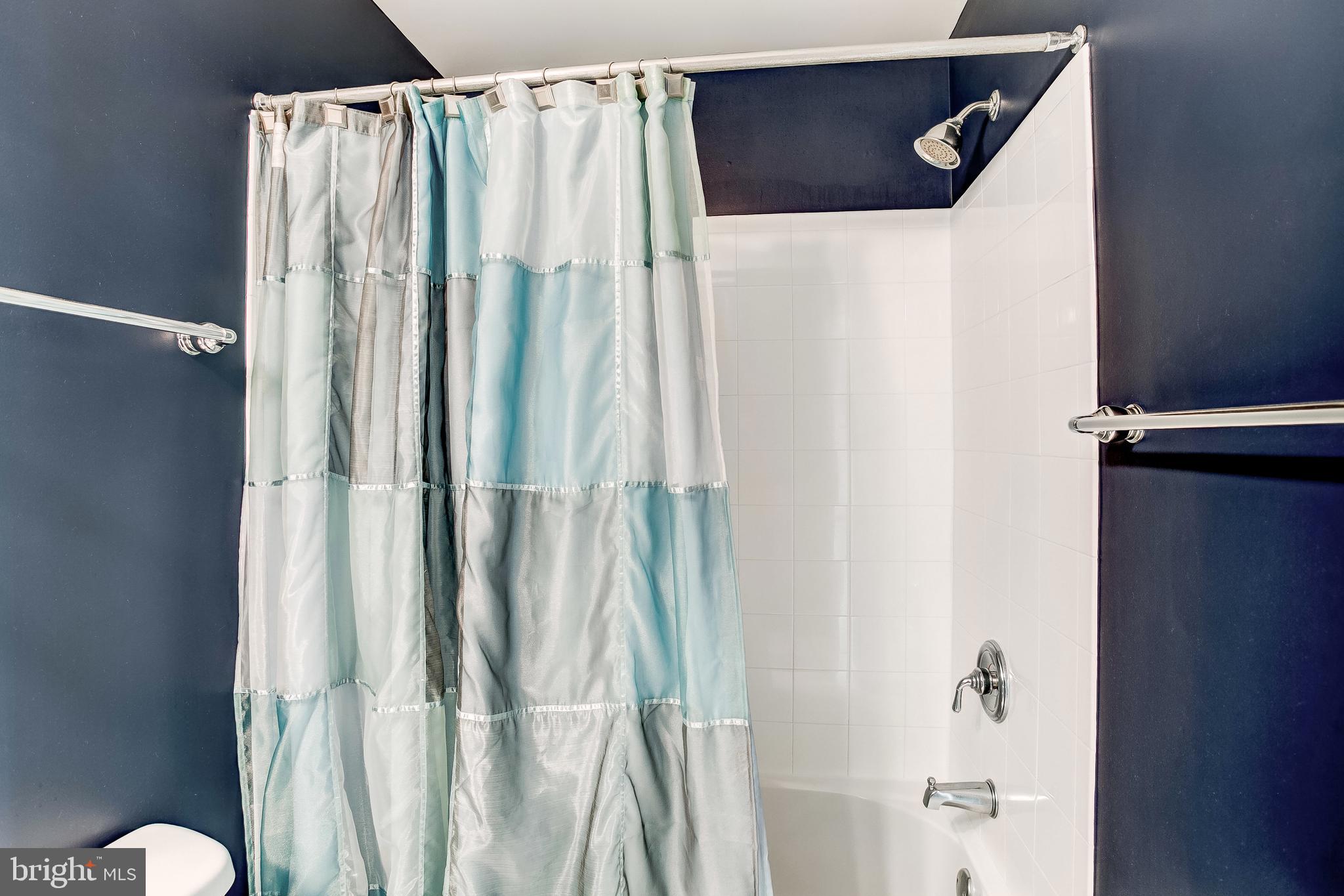 LONG FARM - Residential