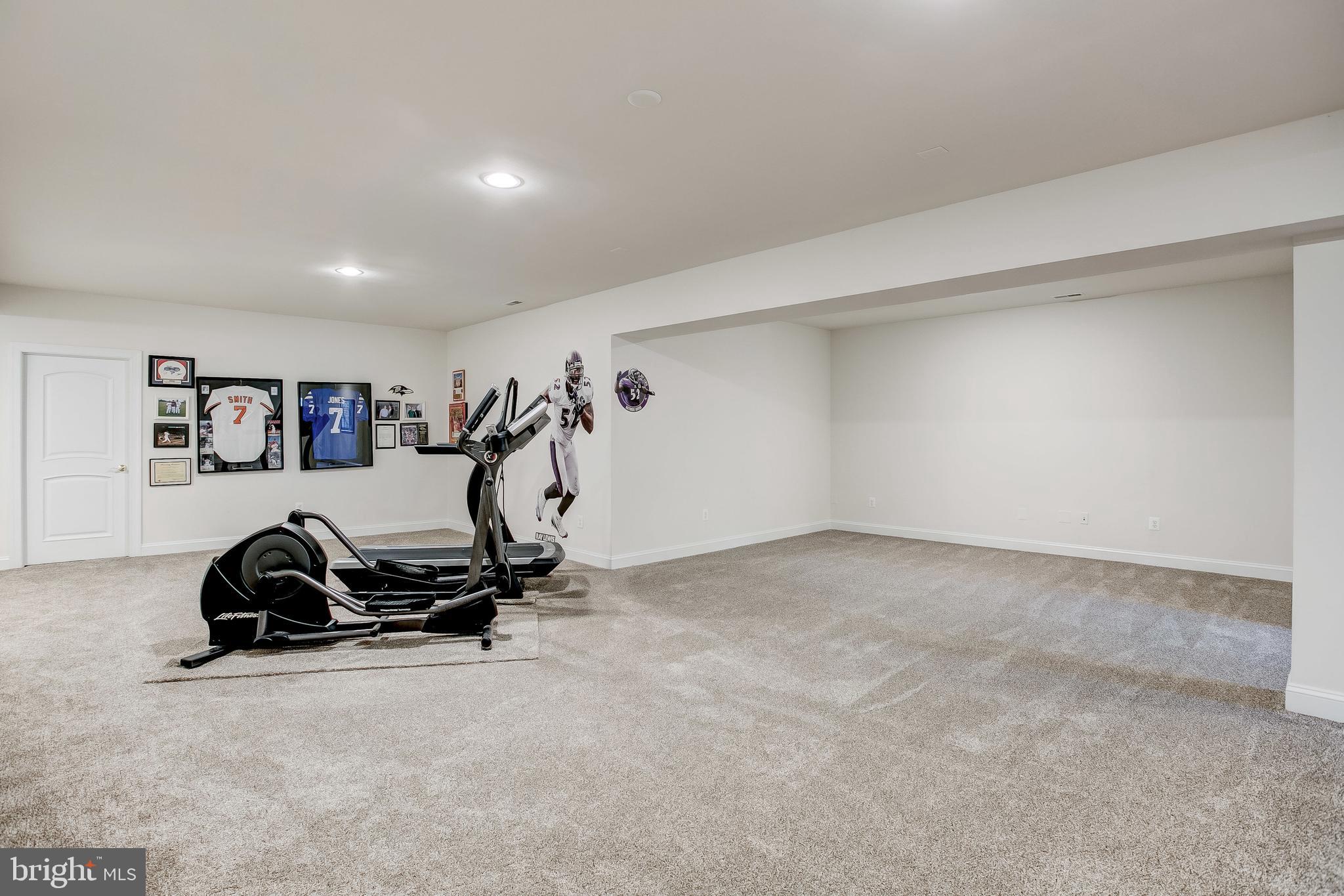 LONG FARM - Residential